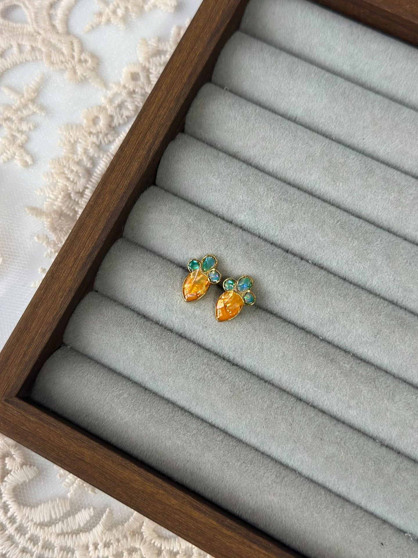 Radish-Shaped Shell Inlay Gold-Plated Copper Earrings