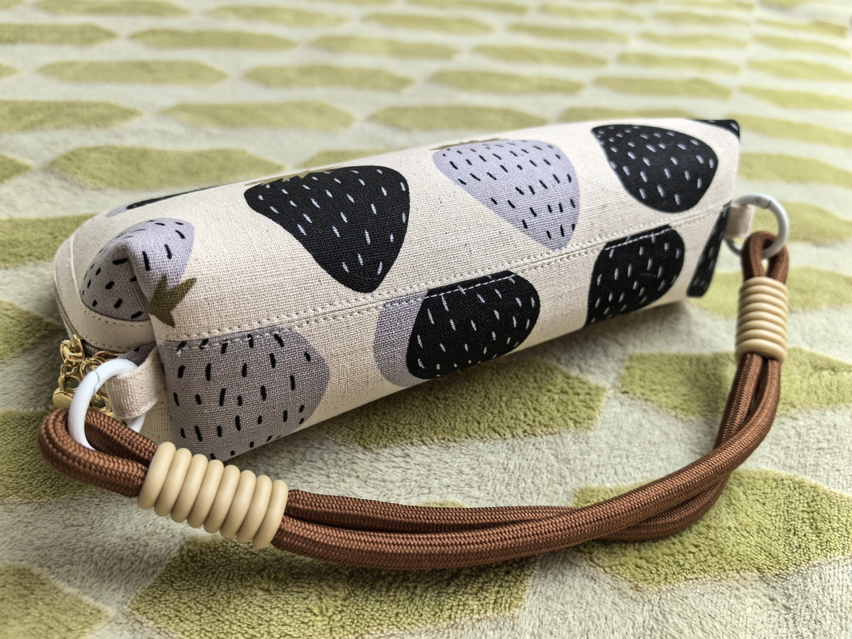 Strawberry Shell Pouch Canvas Wristlet Bag