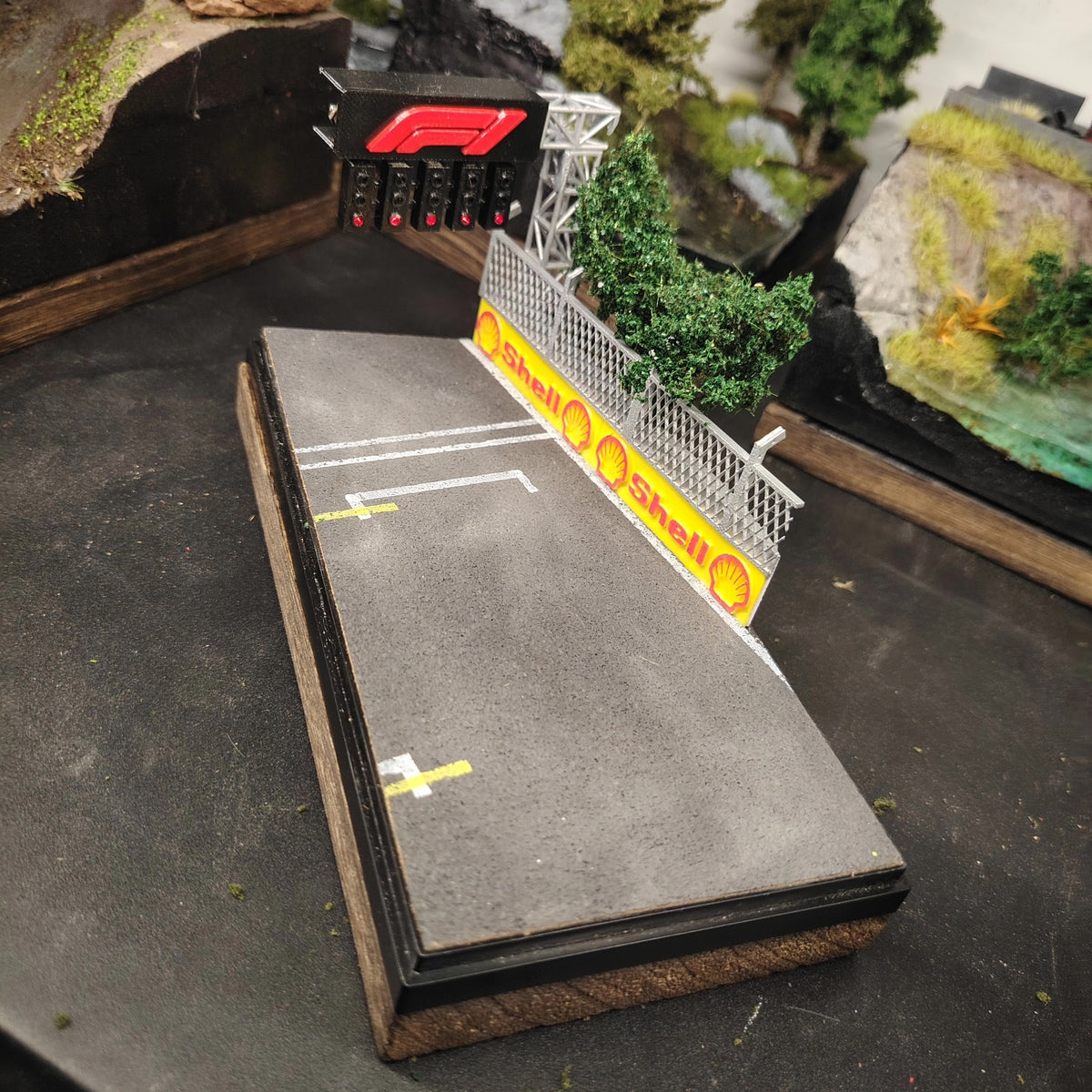 1:64 F1 Startgrid Diorama Display Base