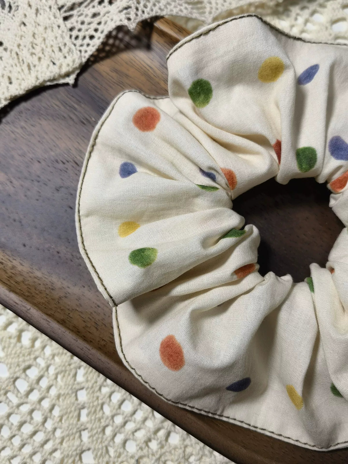 Handgakte Katoenen Polka Dot Haar Scrunchie