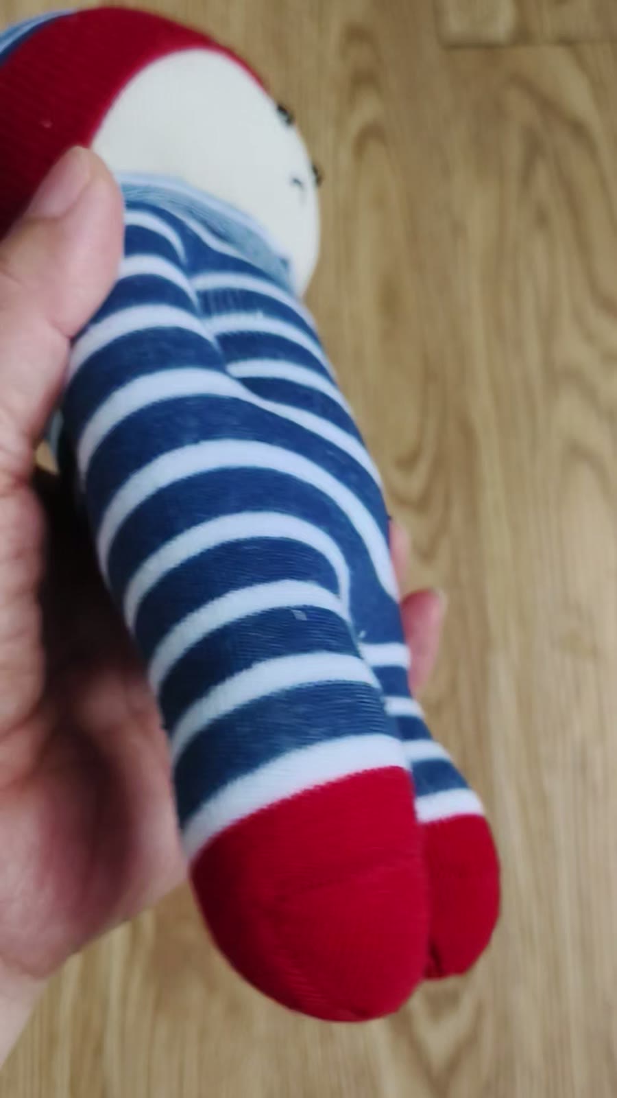 Handgjord strumpdocka pojke marinblå randig