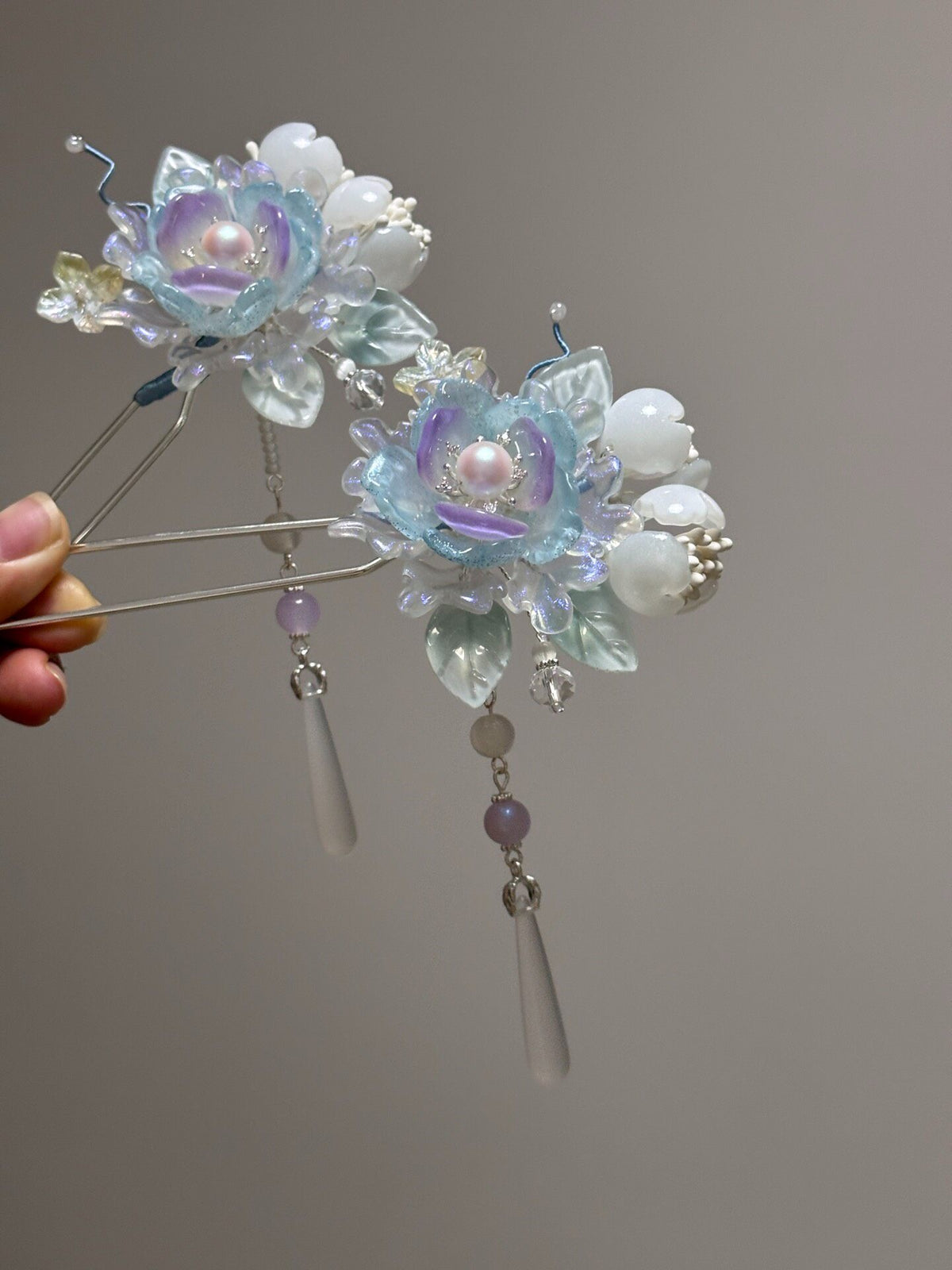 Liuli Floral Hairpins with Tassels