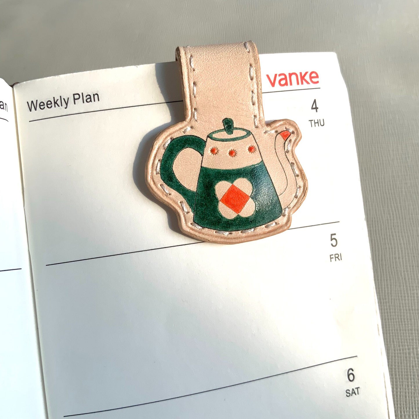 Magnetic Leather Bookmark – Teapot/Mug Shape with Hand-Painted Details