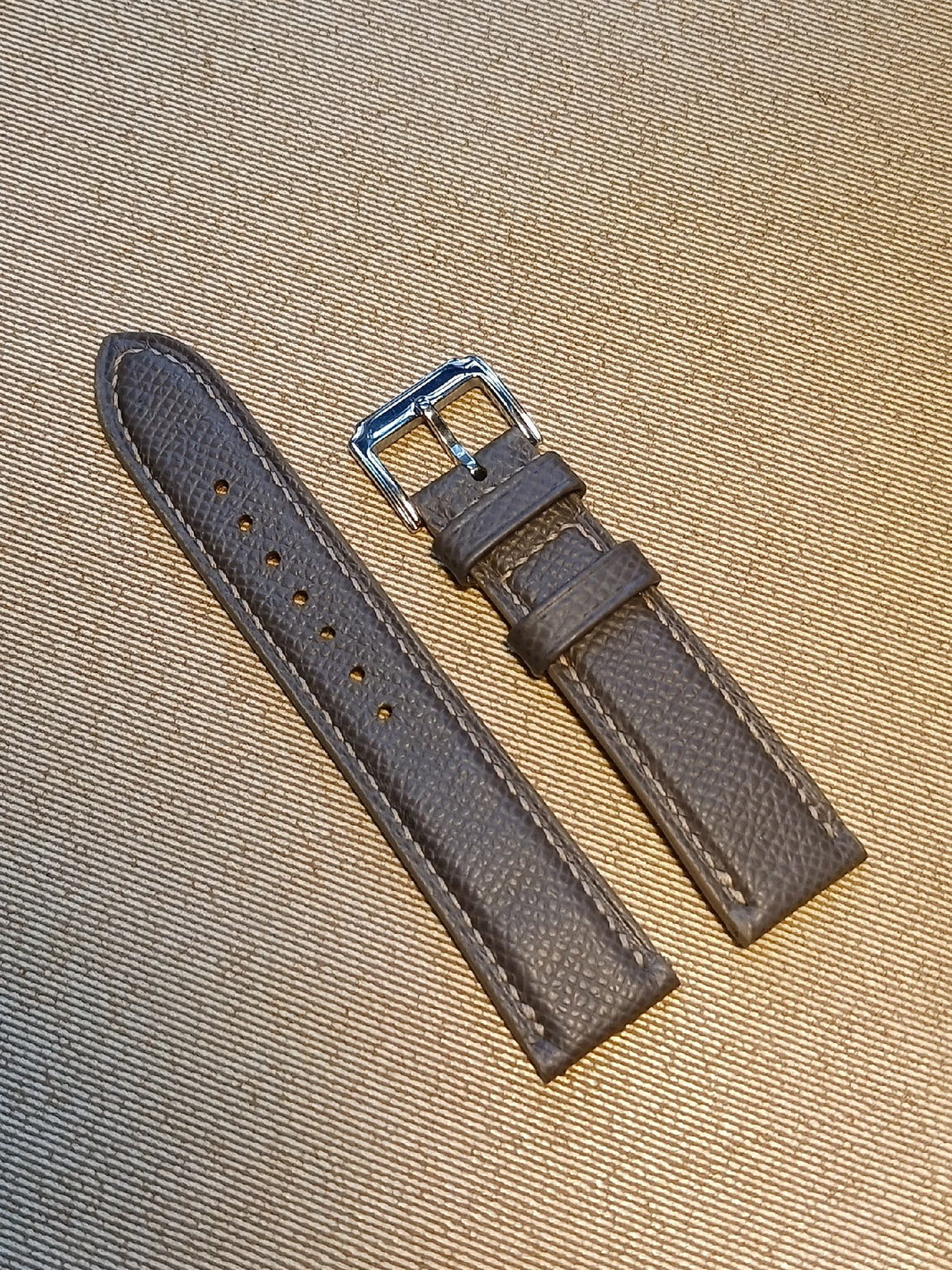 879048892659 - Image 1
