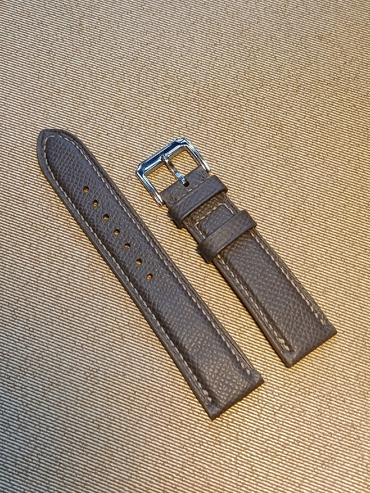 879048892659 - Image 1