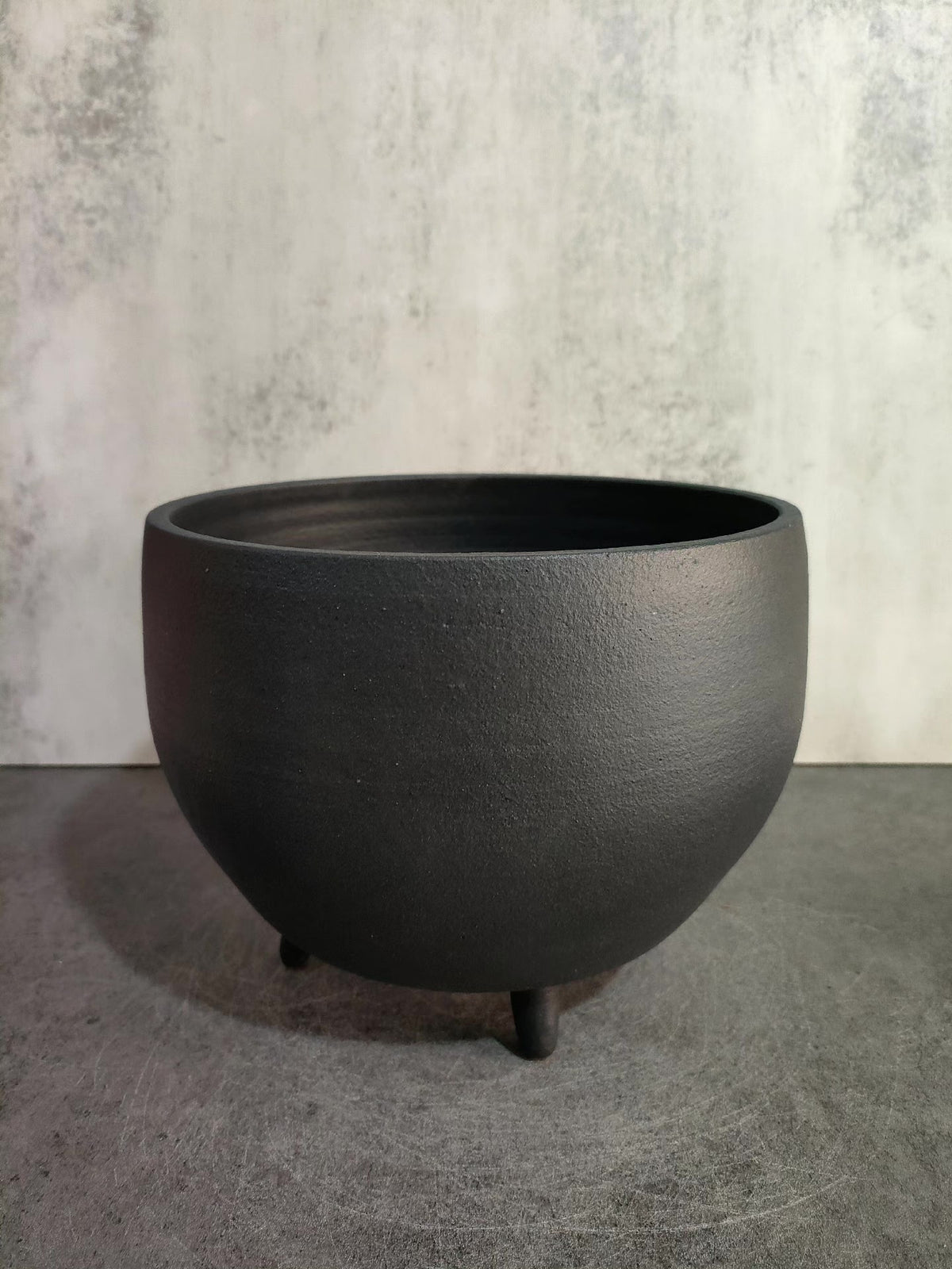 Matte Black Ceramic Tripod Plant Pot