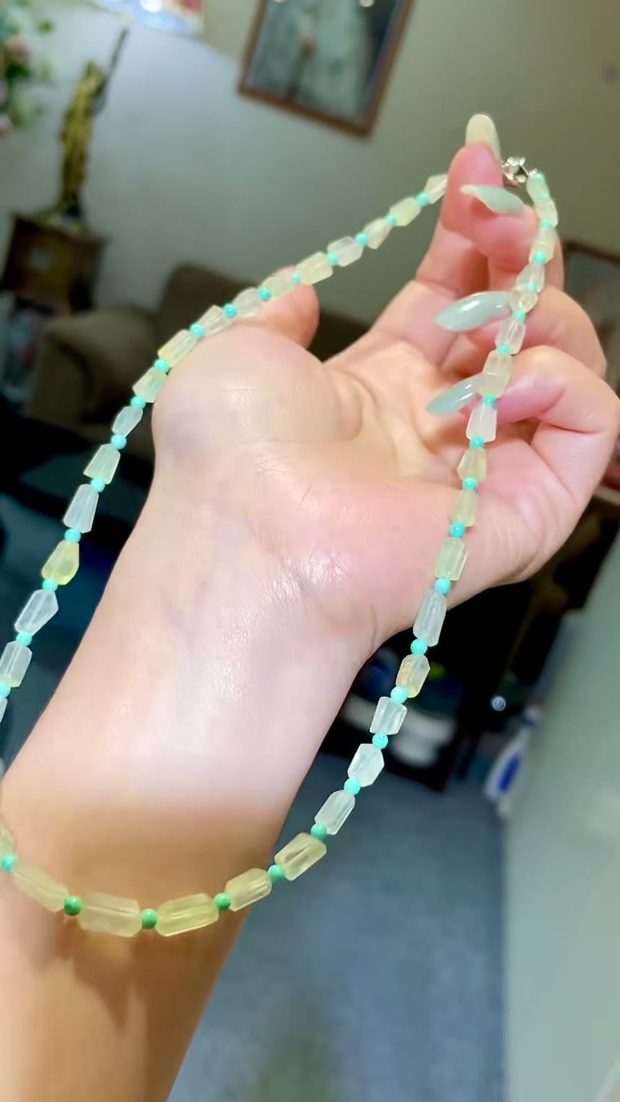 Collana di perline in prehnite e turchese