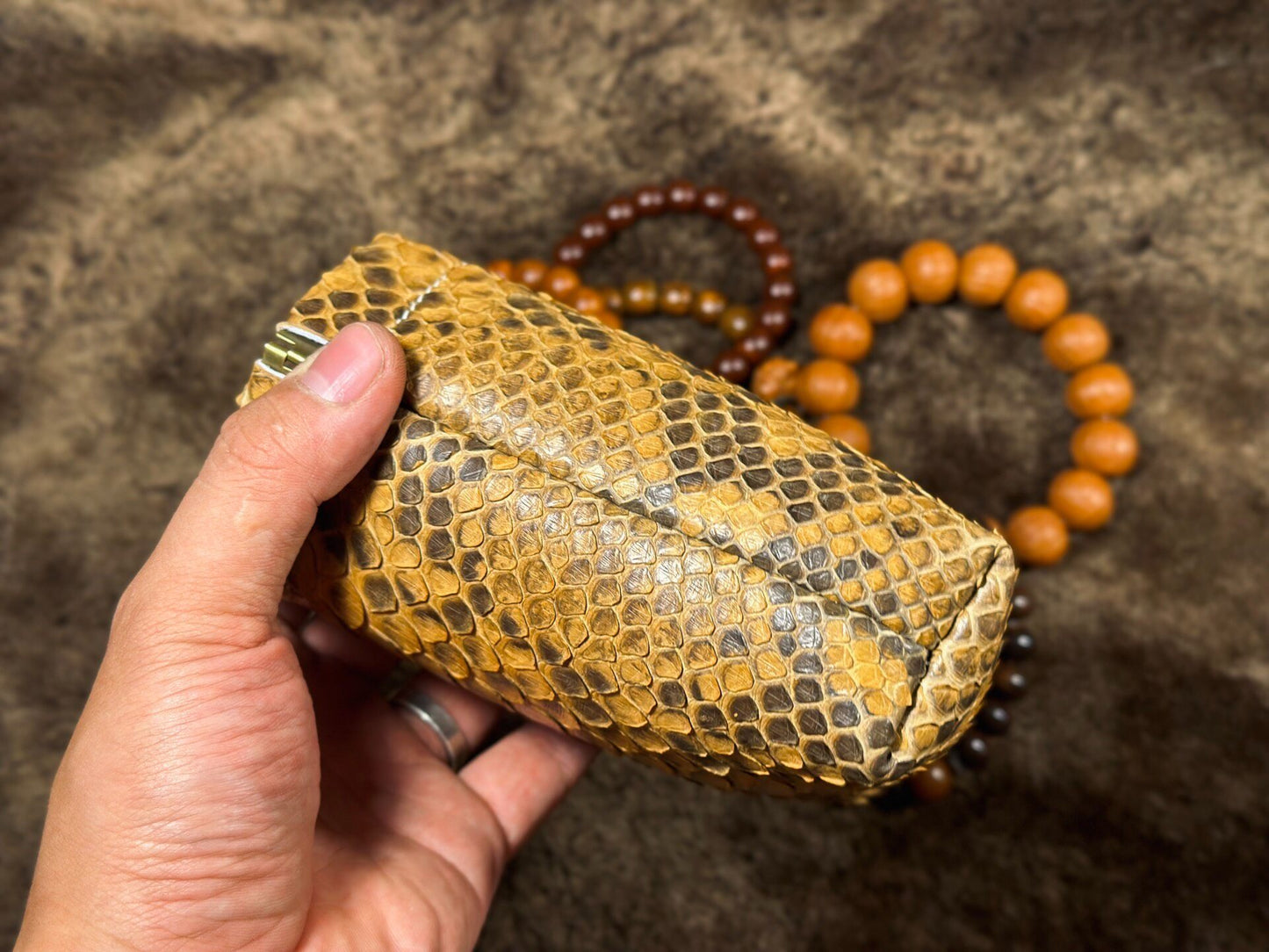 Genuine Leather Beaded Bracelet Storage Bag with Reptile Scale Pattern