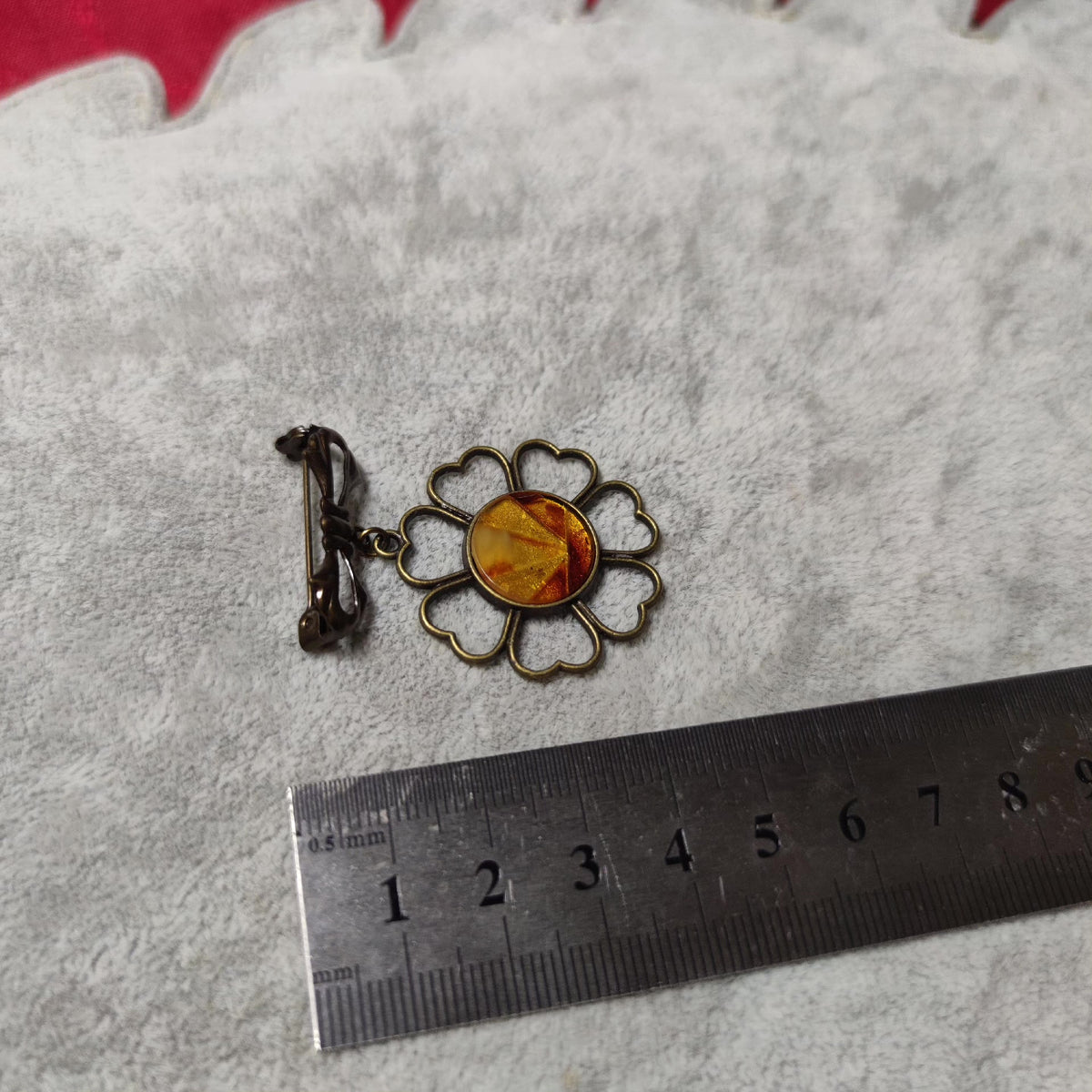 Natural Amber Beeswax Mosaic Flower Brooch