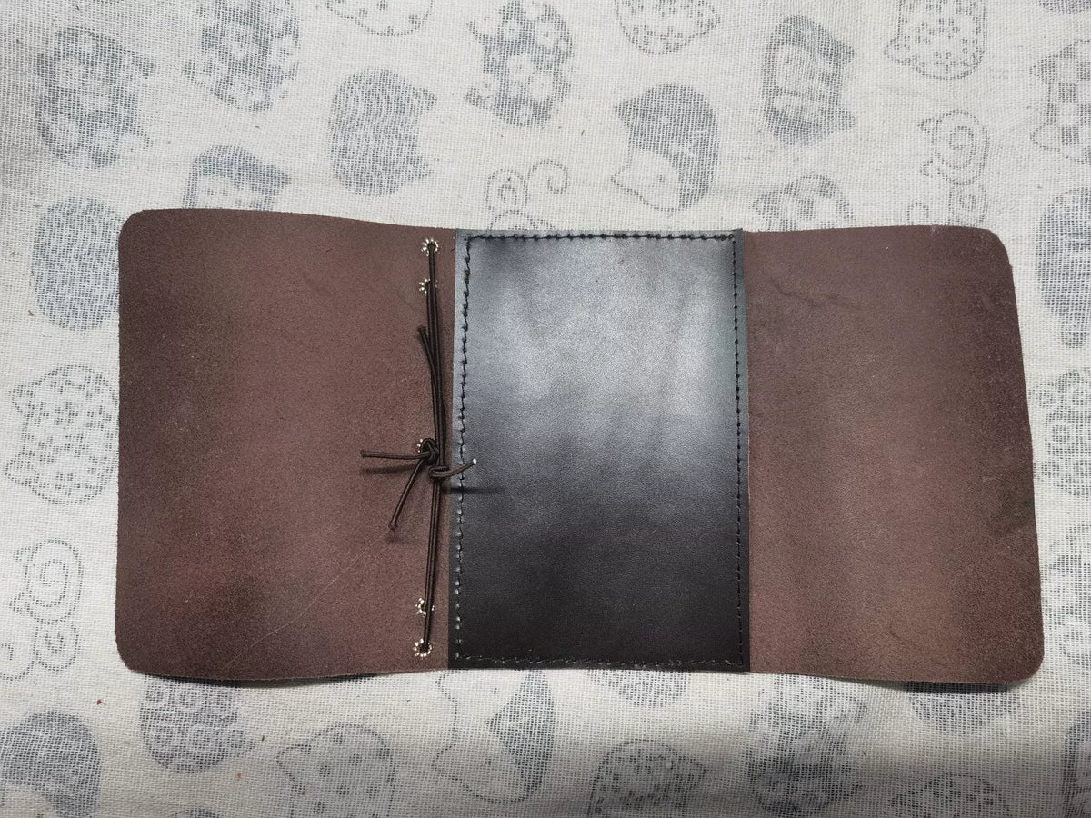 Donkerbruin leren drievenvoudige paspoort journalhoes