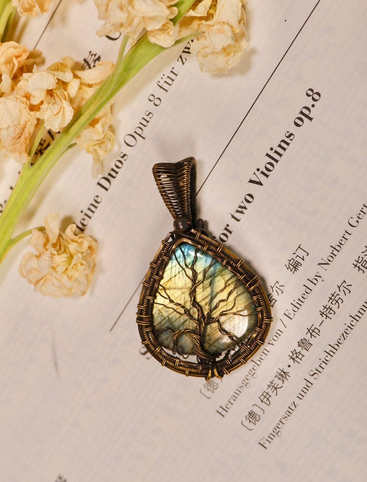 Pingente Árvore da Vida em Labradorite com Arame Entrelaçado