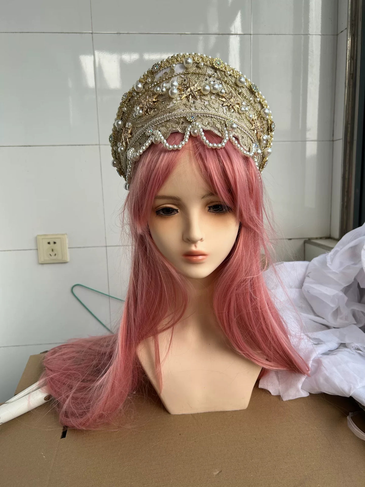 Gouden Pearl Star Tudor Crown Hoofdtoofstuk