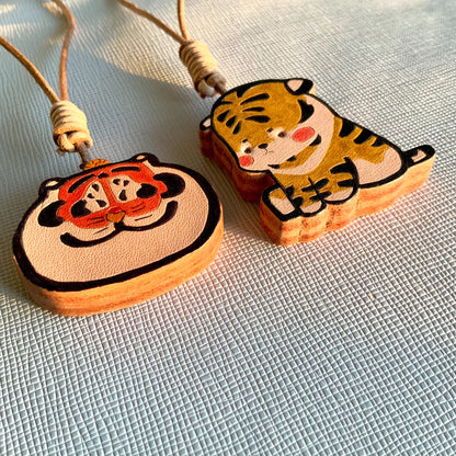 Hand-Painted Leather Tiger Charms for Journal Bag Key Phone
