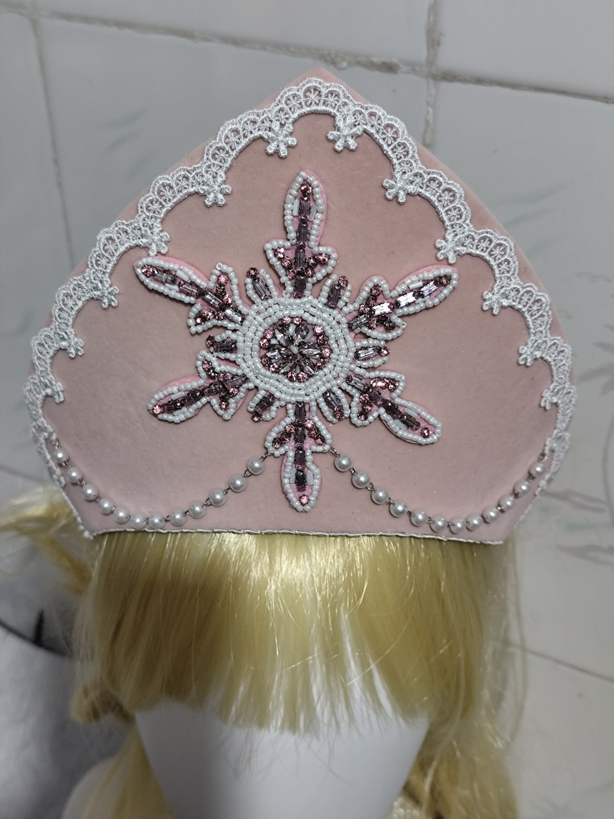Tocado de corona Kokoshnik Lolita en rosa empolvado