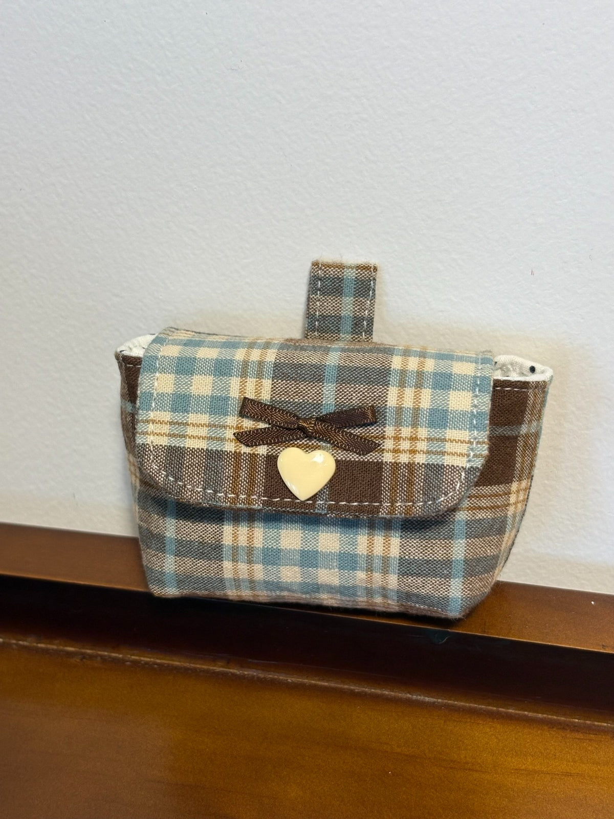 Plaid Earbud Pouch with Bow Heart Accent