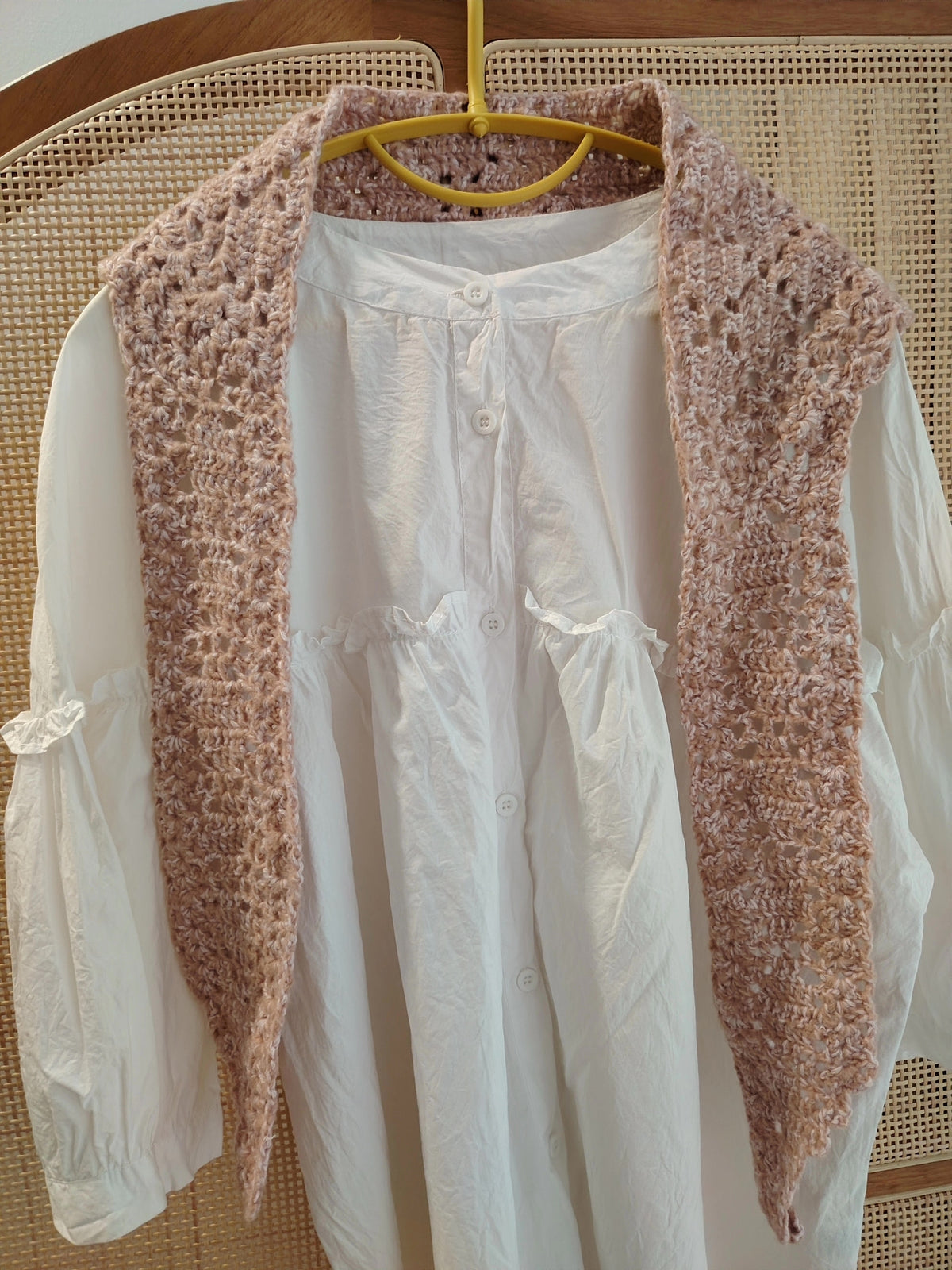 Handmade Knit Triangular Scarf Shawl Pink Cotton Blend