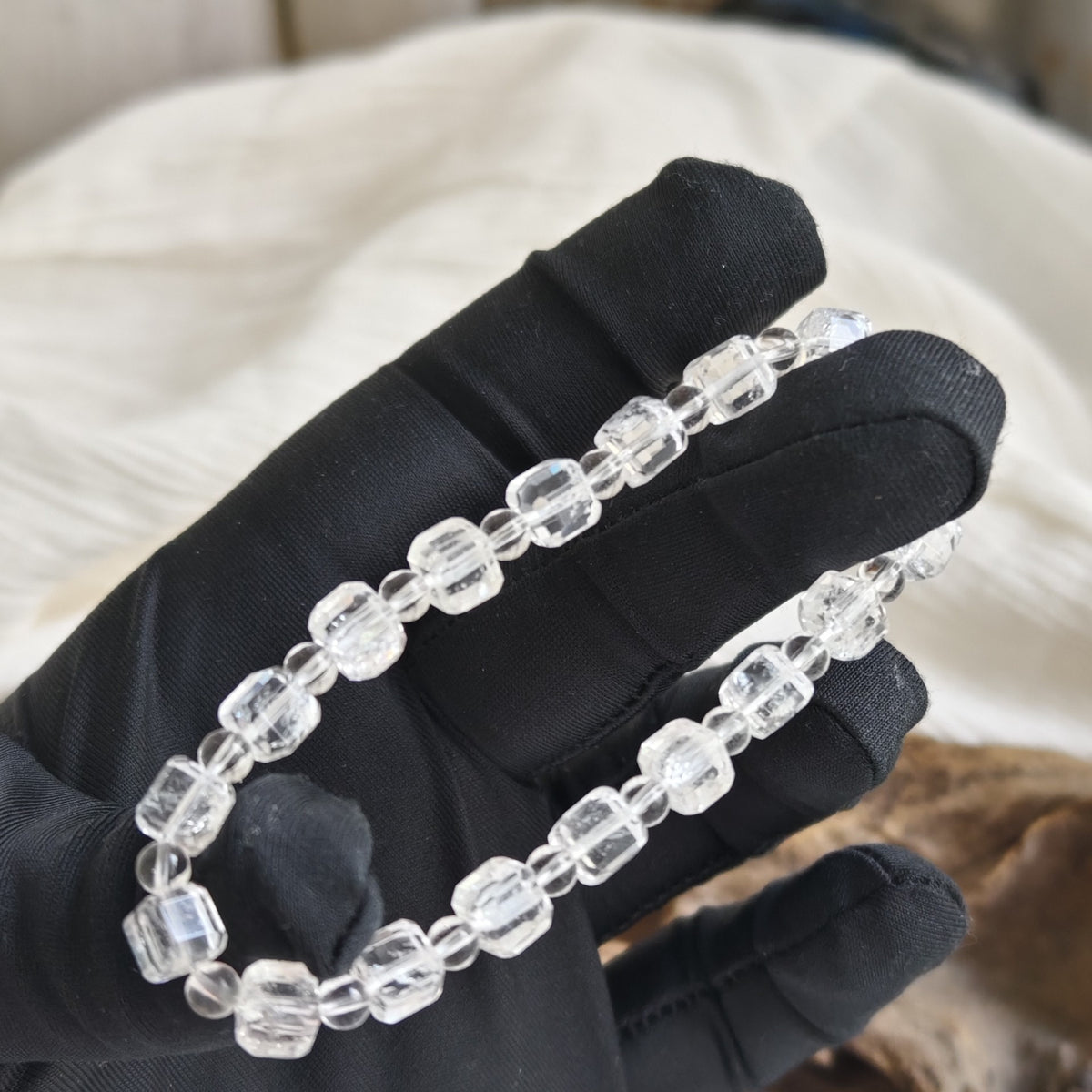 Armband med vit Asscher-kristall 6,3mm