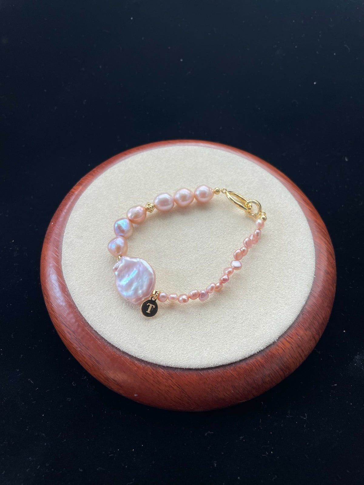 Pulseira de Pérolas Naturais Design Barroco