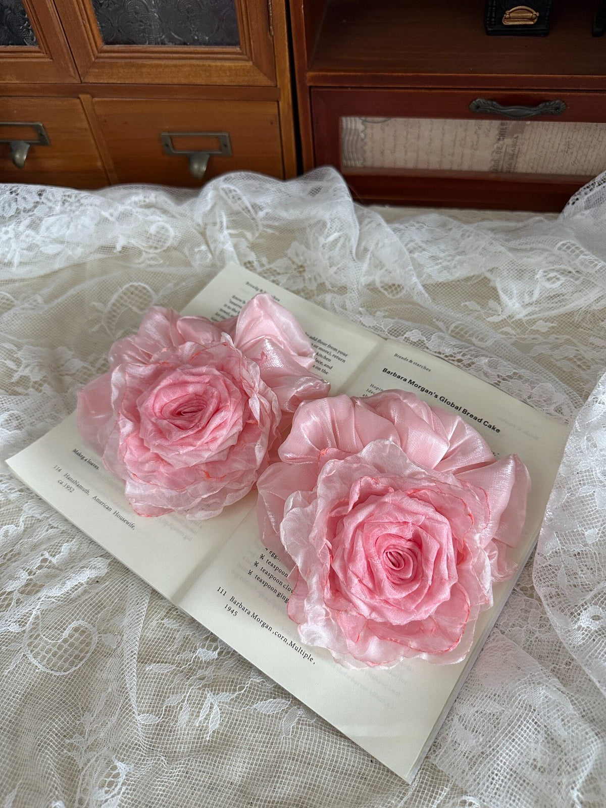 Carrapito de Rosa de Tecido Feito à Mão para Cabelo Rosa