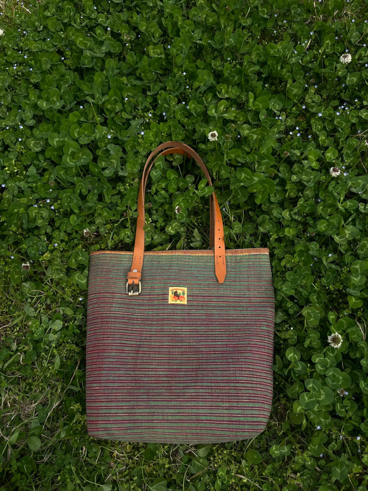 Handgefertigte handgewebte gestifte Stofftasche
