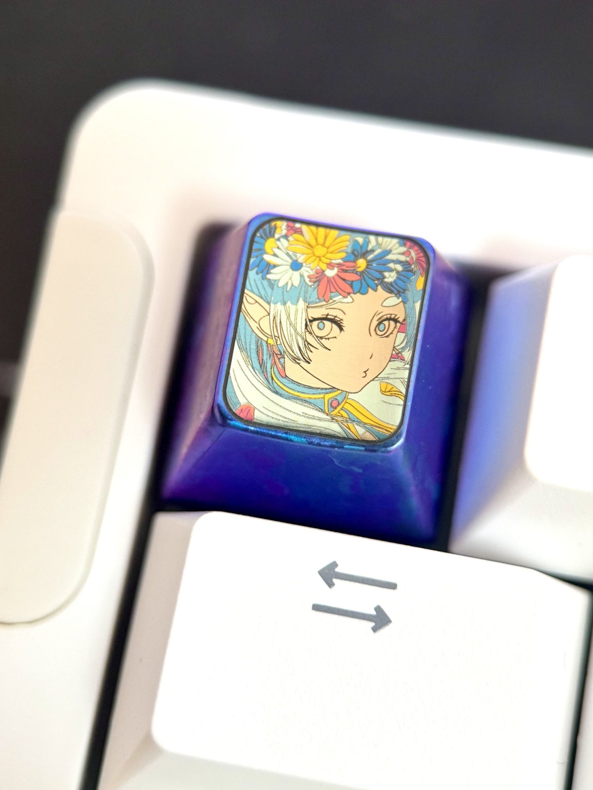 Titanium Alloy Frieren Flower Wreath Keycap