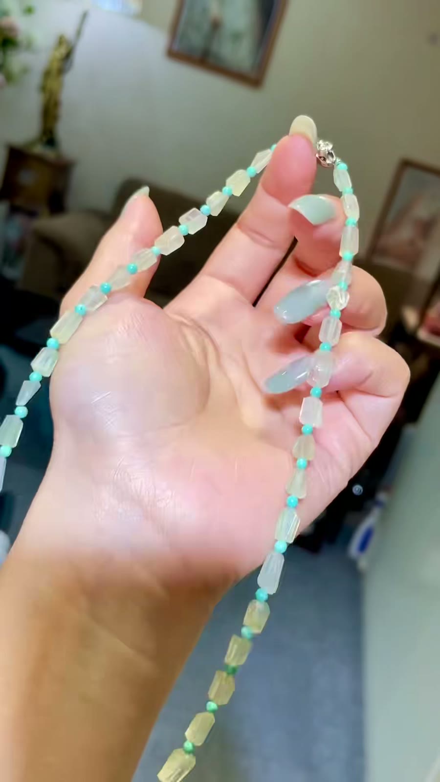 Collana di perline in prehnite e turchese