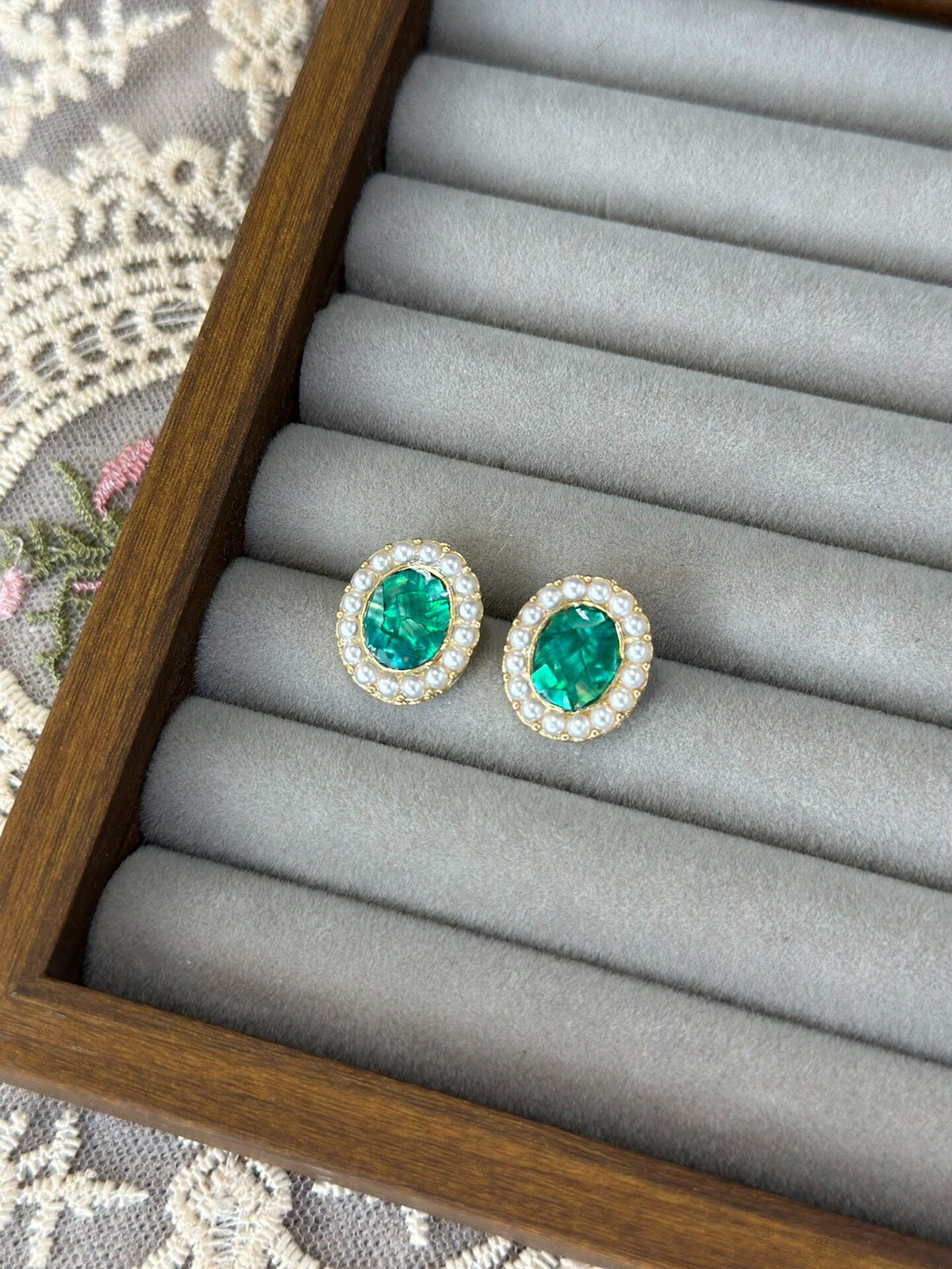 Emerald Shell Inlay Oval Earrings