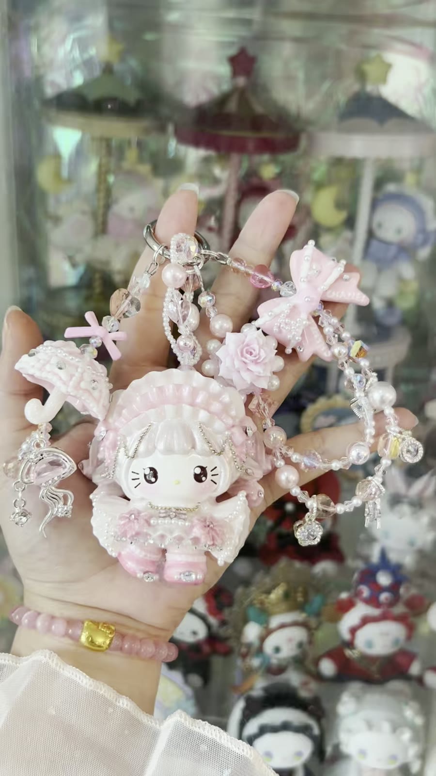 Handgefertigter Hello Kitty Braut-Perlen-Telefonanhänger