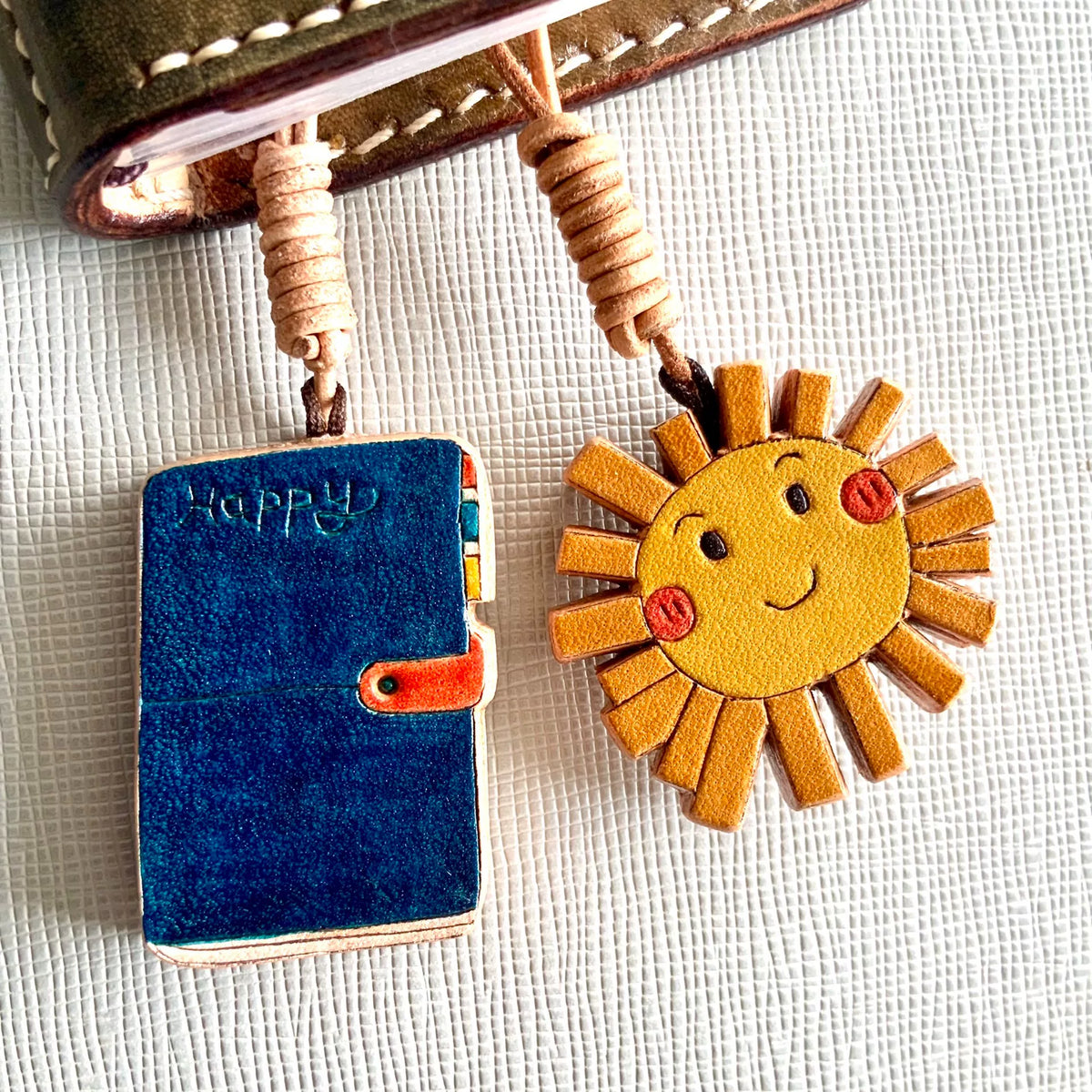 Charms de Couro Italiano para Diário e Bolsa