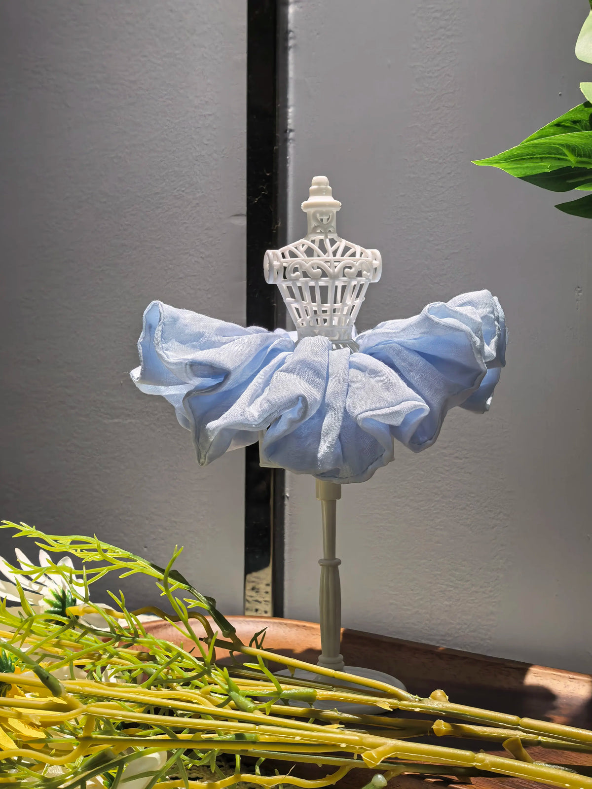 Hellblaues Ramie-Haarscrunchie
