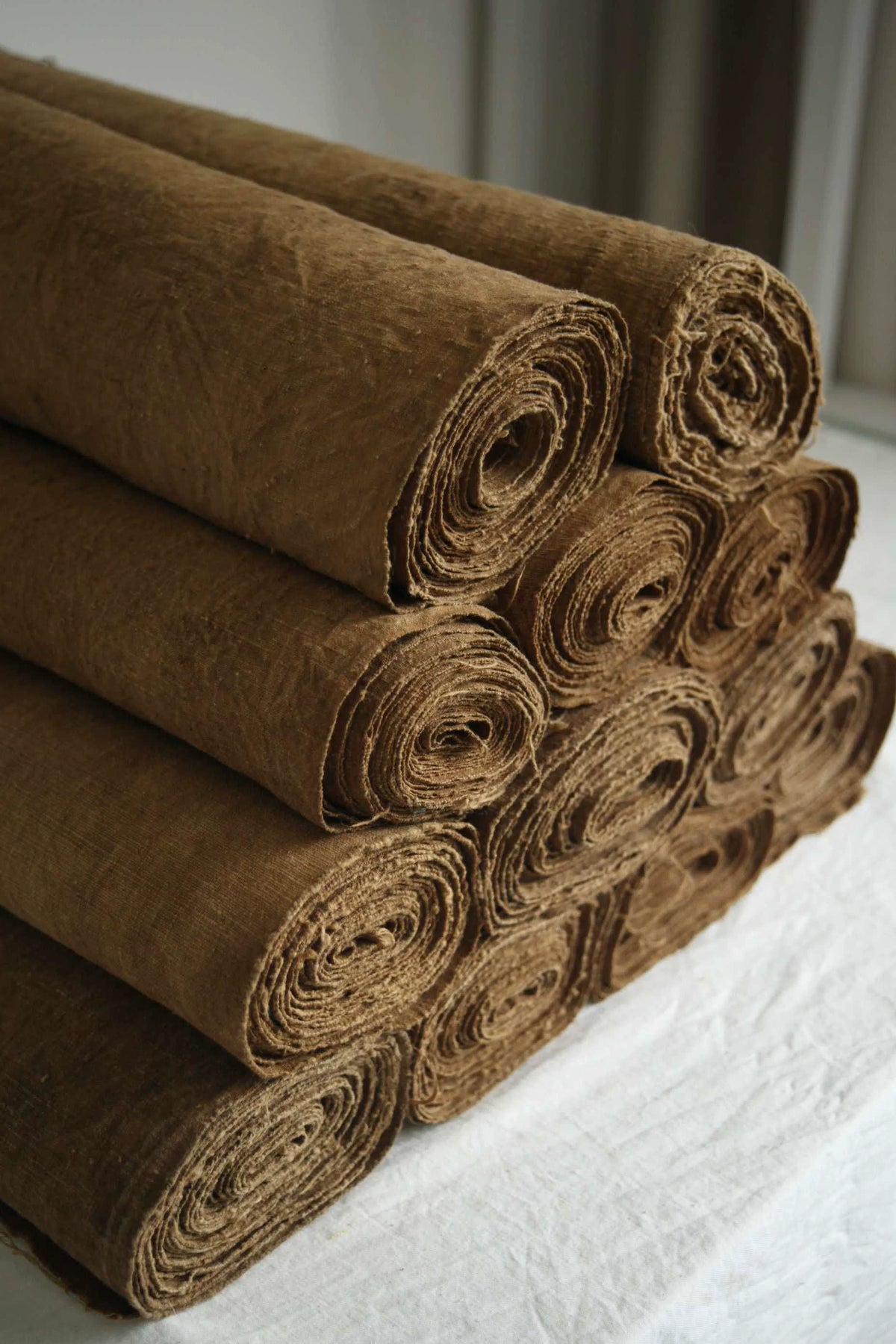 Tissu de coton tissé à la main teinture végétale ocre