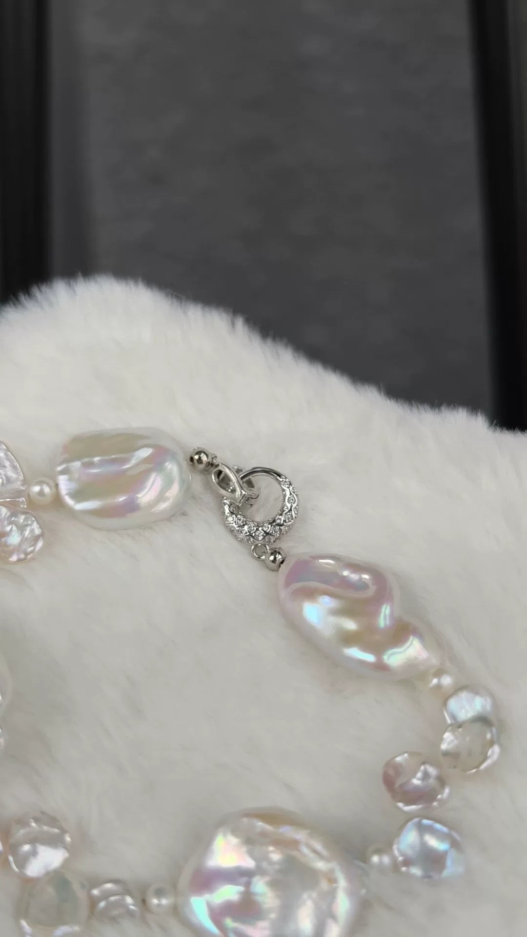 Bracelet aux perles barroques d'eau douce avec fermoir argenté