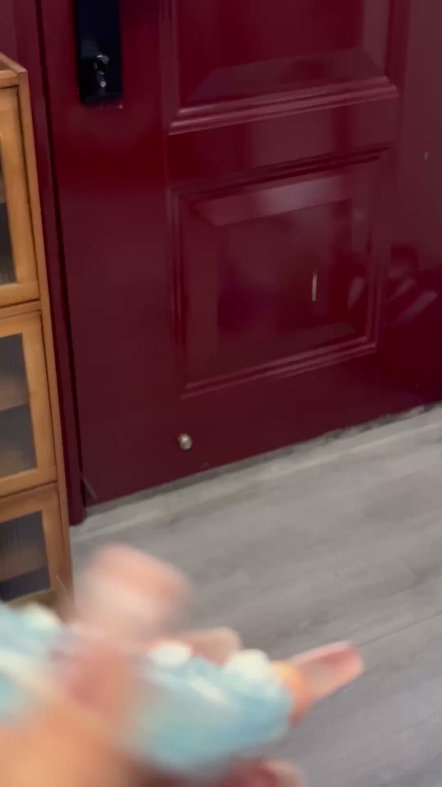 Blå och vit Quicksand korthållare med glitter