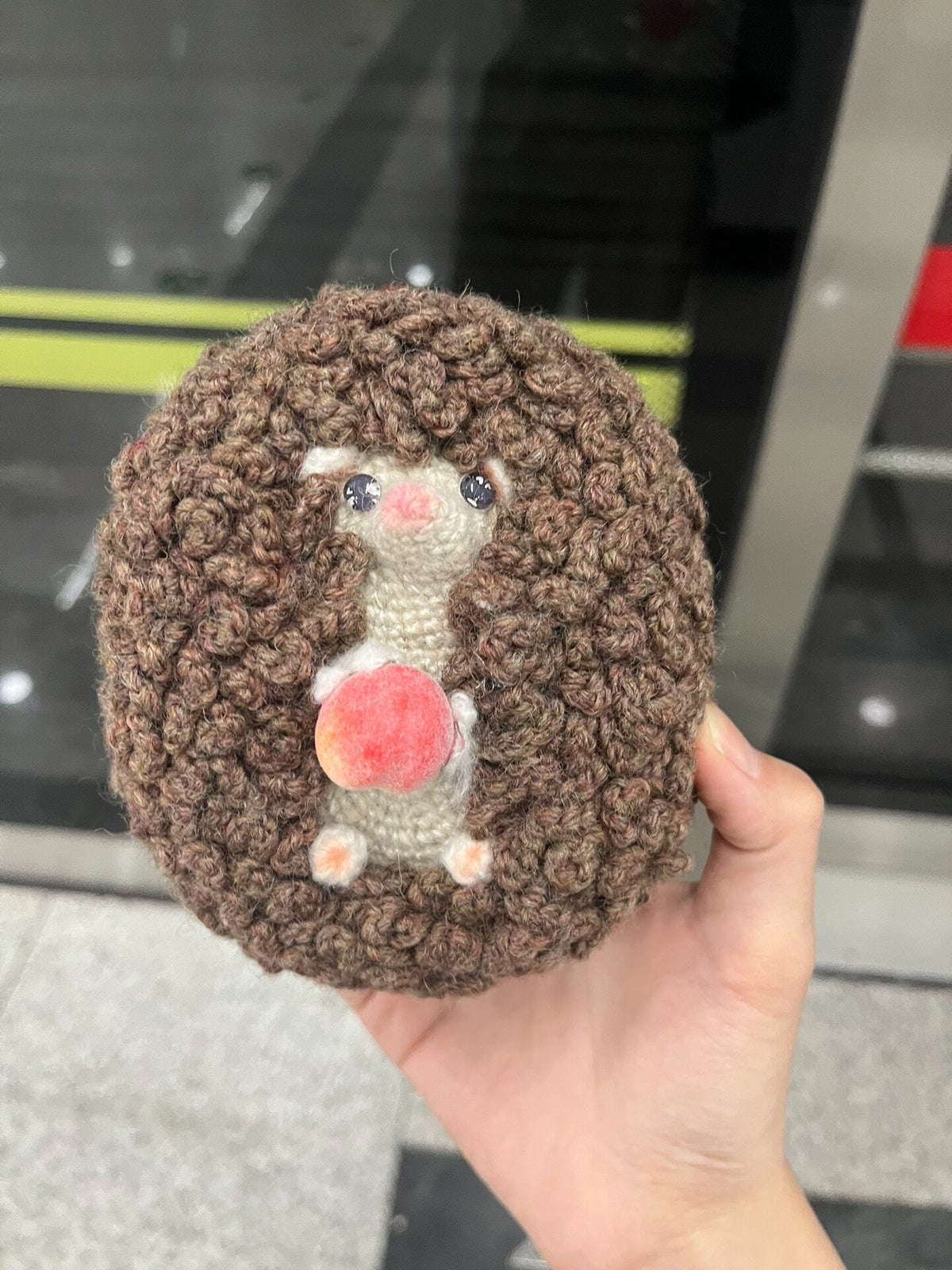 かぎ針編みハリネズミのぬいぐるみ 毛糸のオーナメント