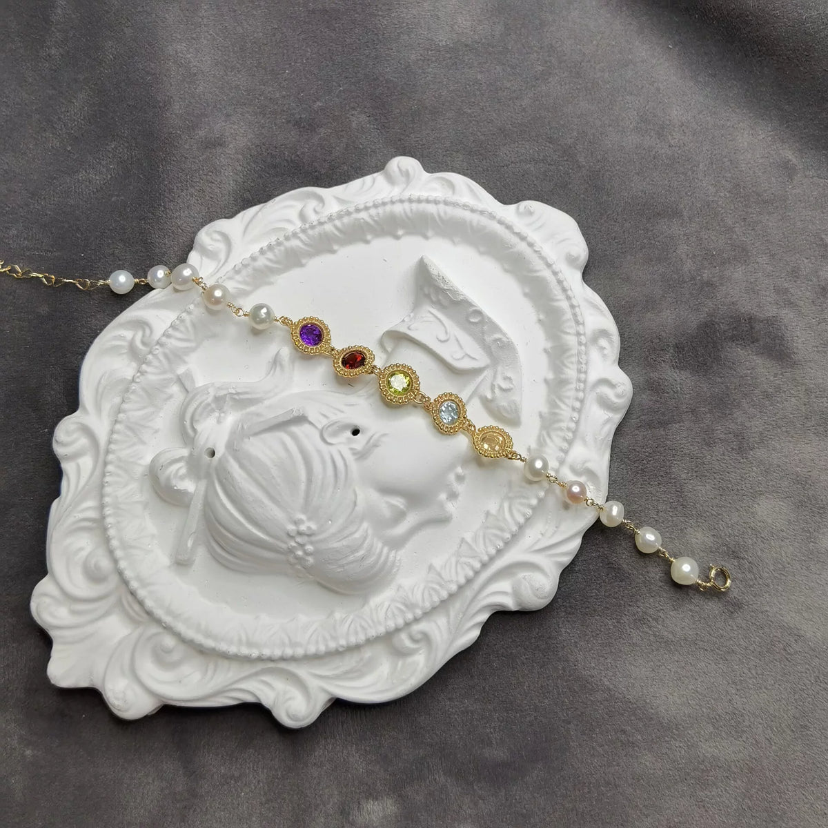 Pulsera de Piedras Preciosas Envuelta en Alambre