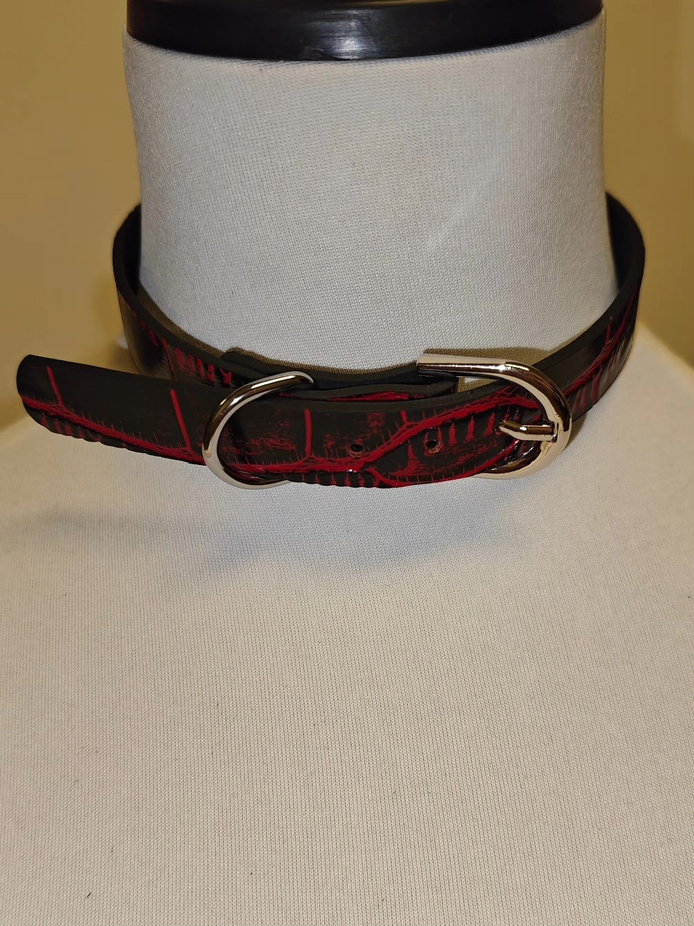 Handcrafted Bamboo Texture Leather Choker