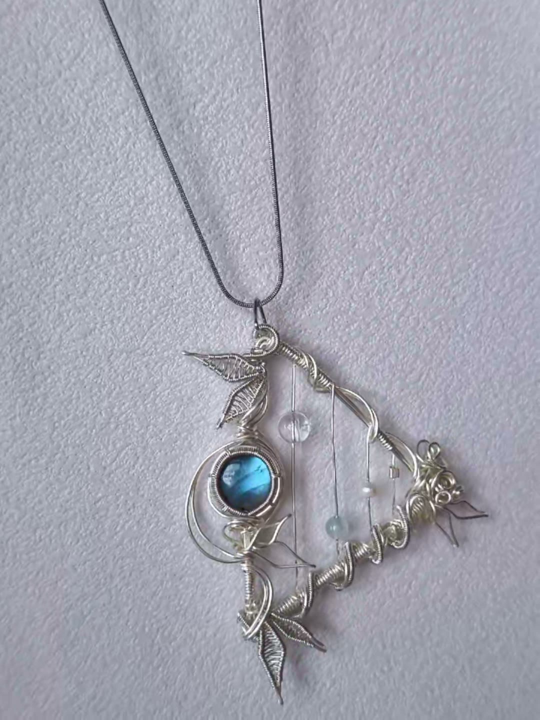 Collana con Arpa in Labradorite Blu