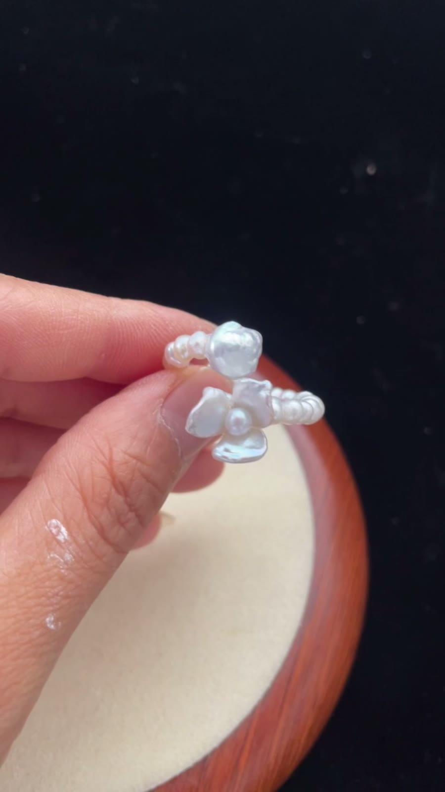 Anillo de Flor de Perlas Naturales