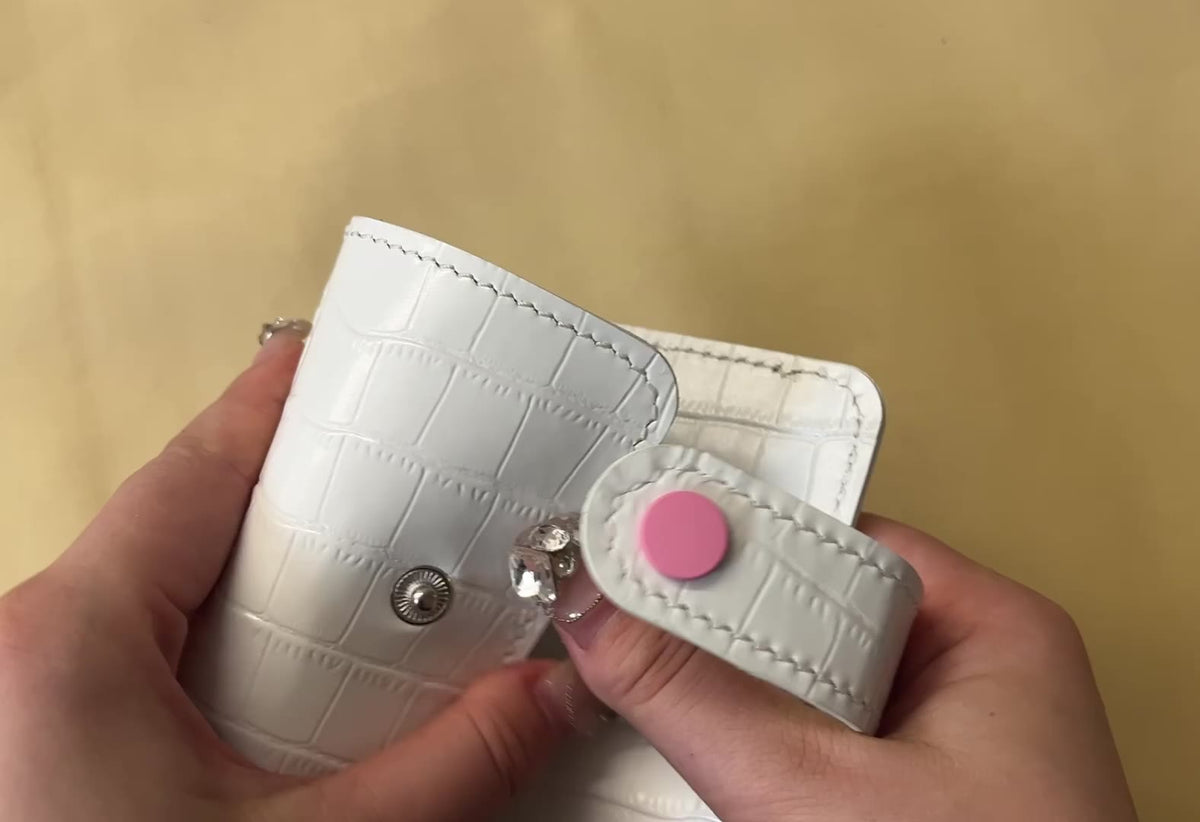 Carnet à feuilles mobiles A9 cuir crocodile blanc