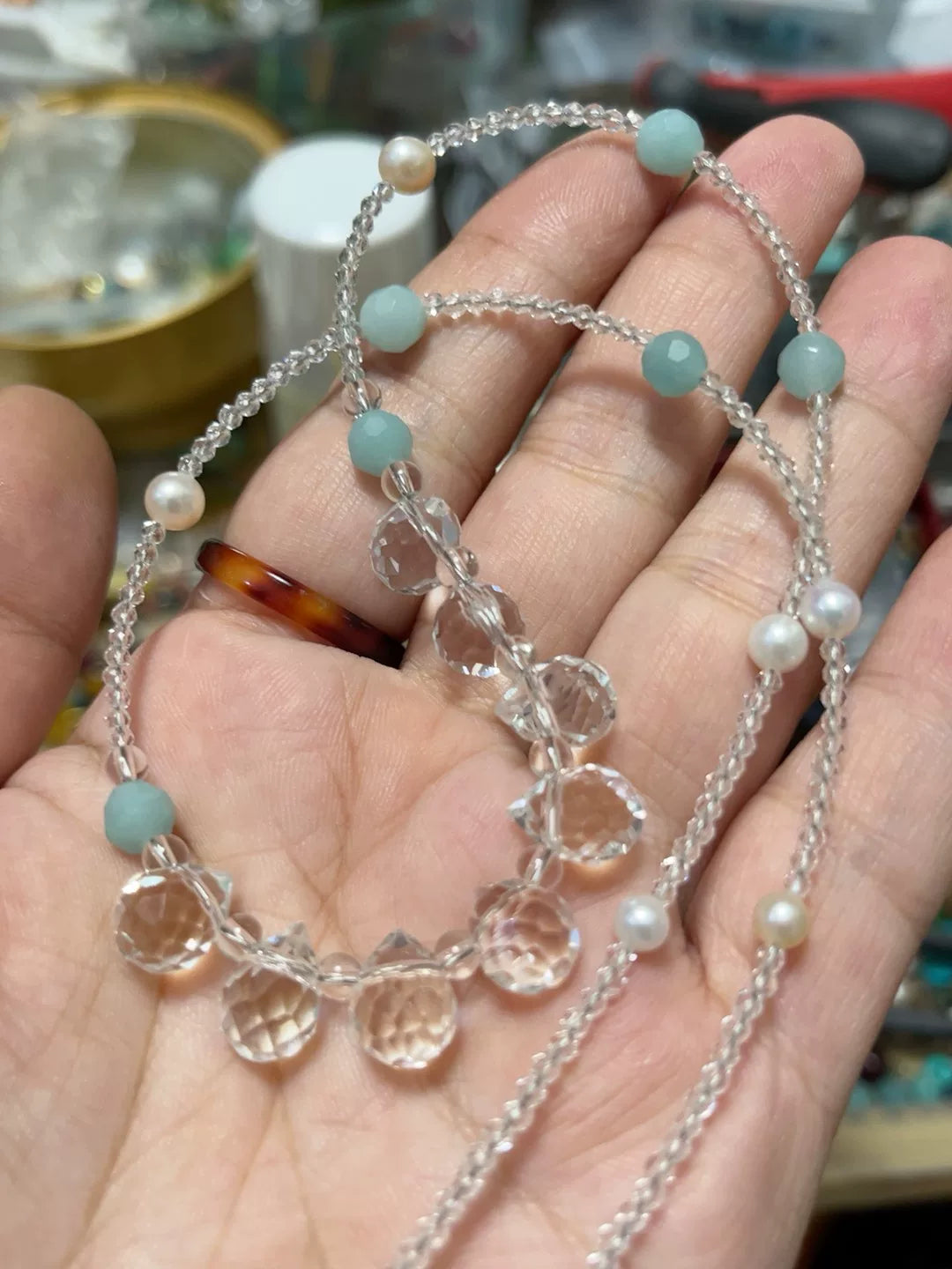 Collar de Perlas y Cristal con Amazonita y Espinela