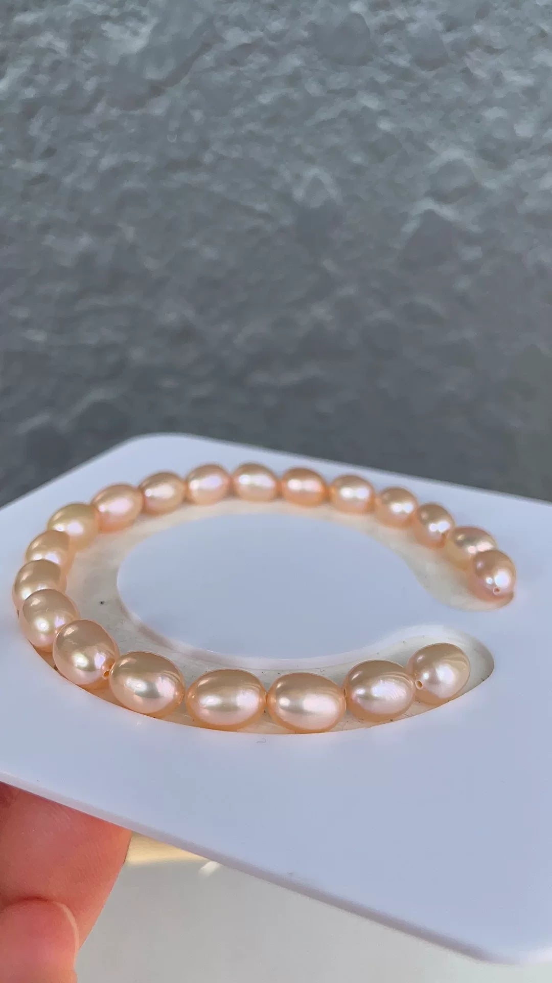 Bracelet en perles d'eau douce or champagne