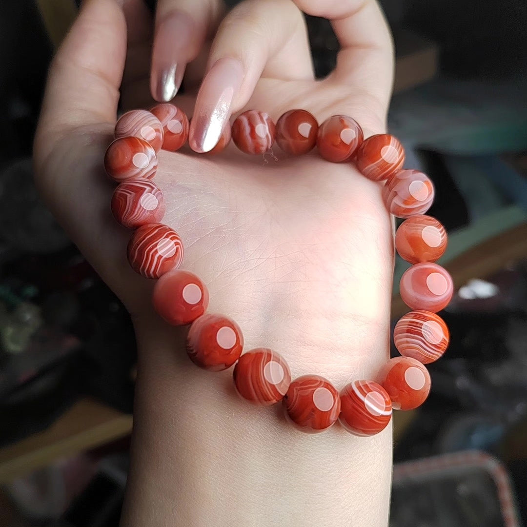 Bracelet en perles d'agate rouge du Sud rubanée naturelle