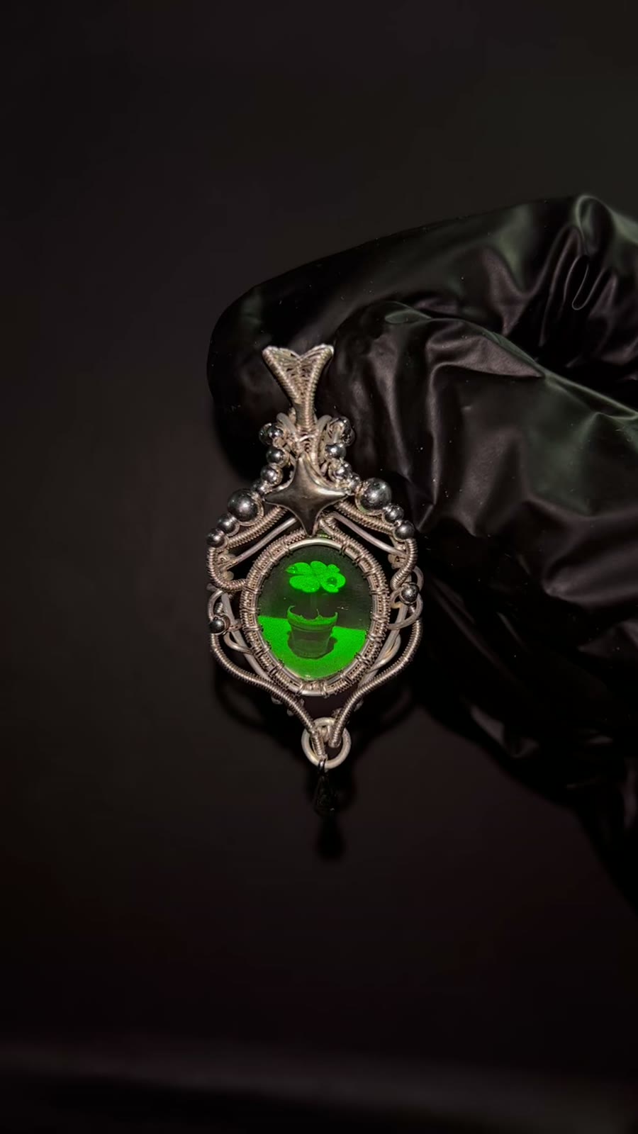 Holographic Four-Leaf Clover Wire Pendant