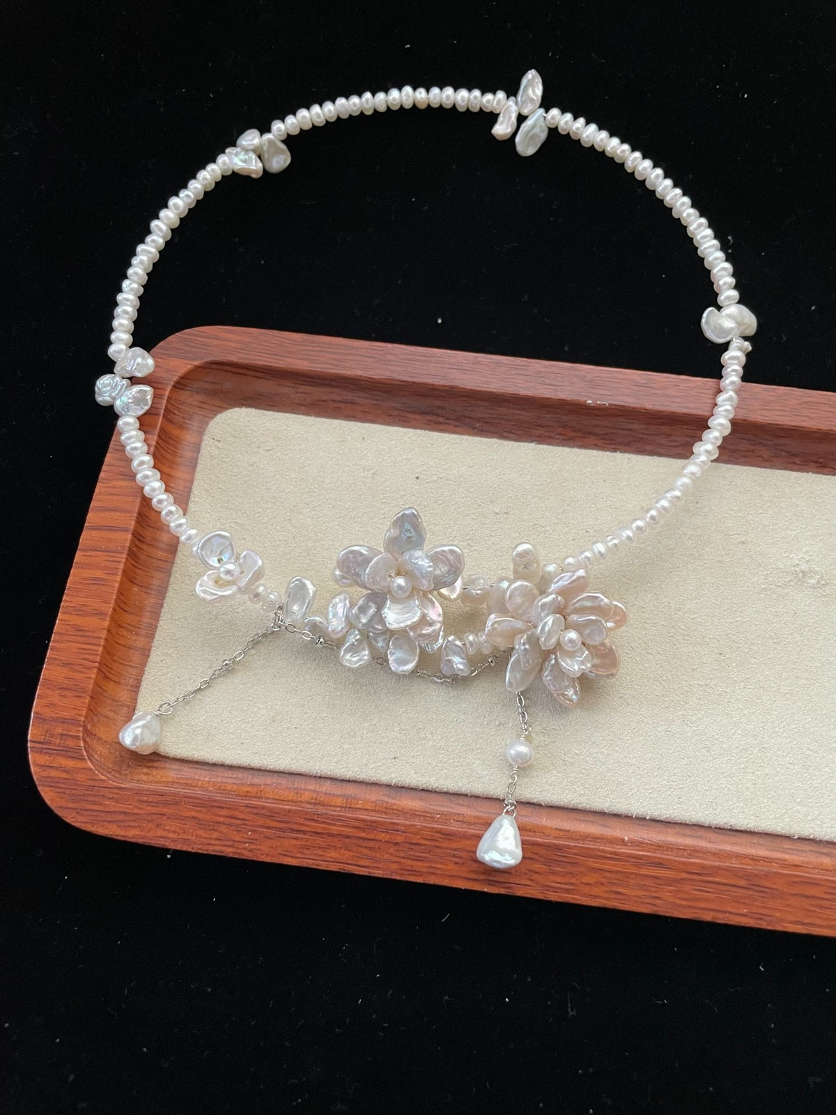 Natural Baroque Pearl Floral Choker