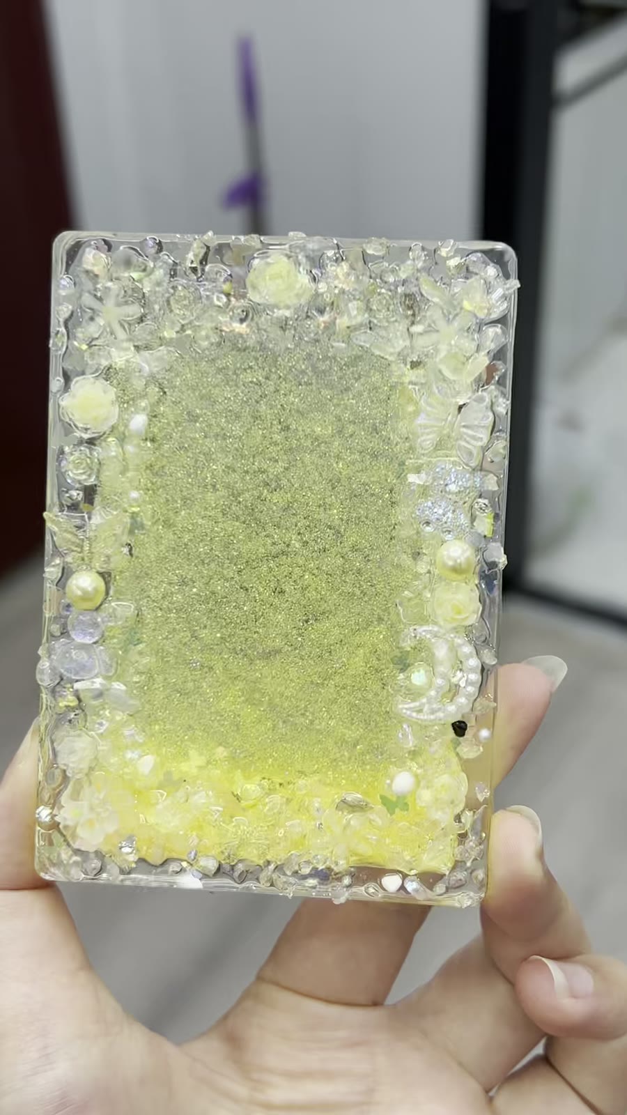 Porte-cartes à sable mou en résine transparente avec paillettes jaunes