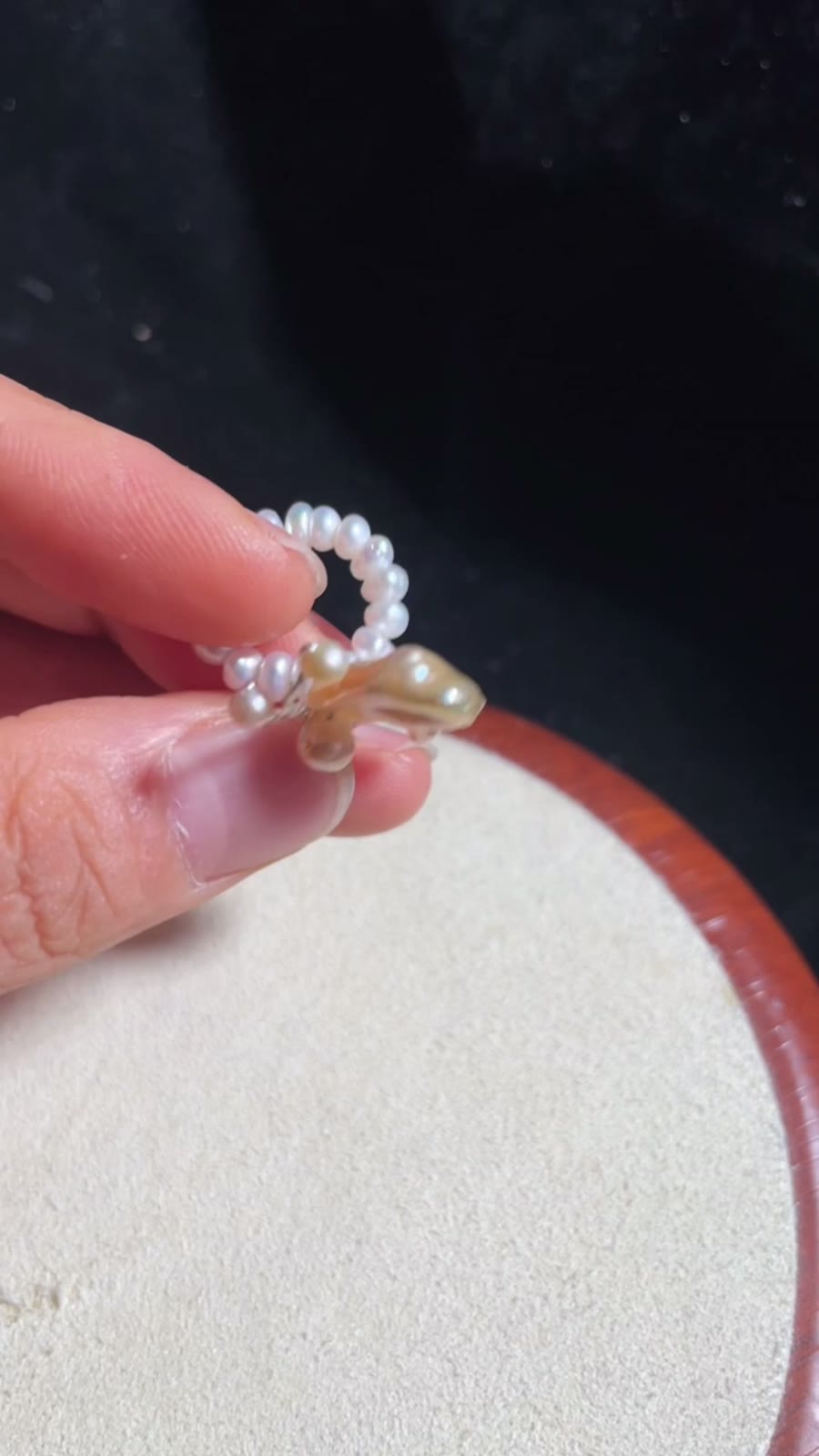 Ear Cuff Farfalla in Perle Naturali