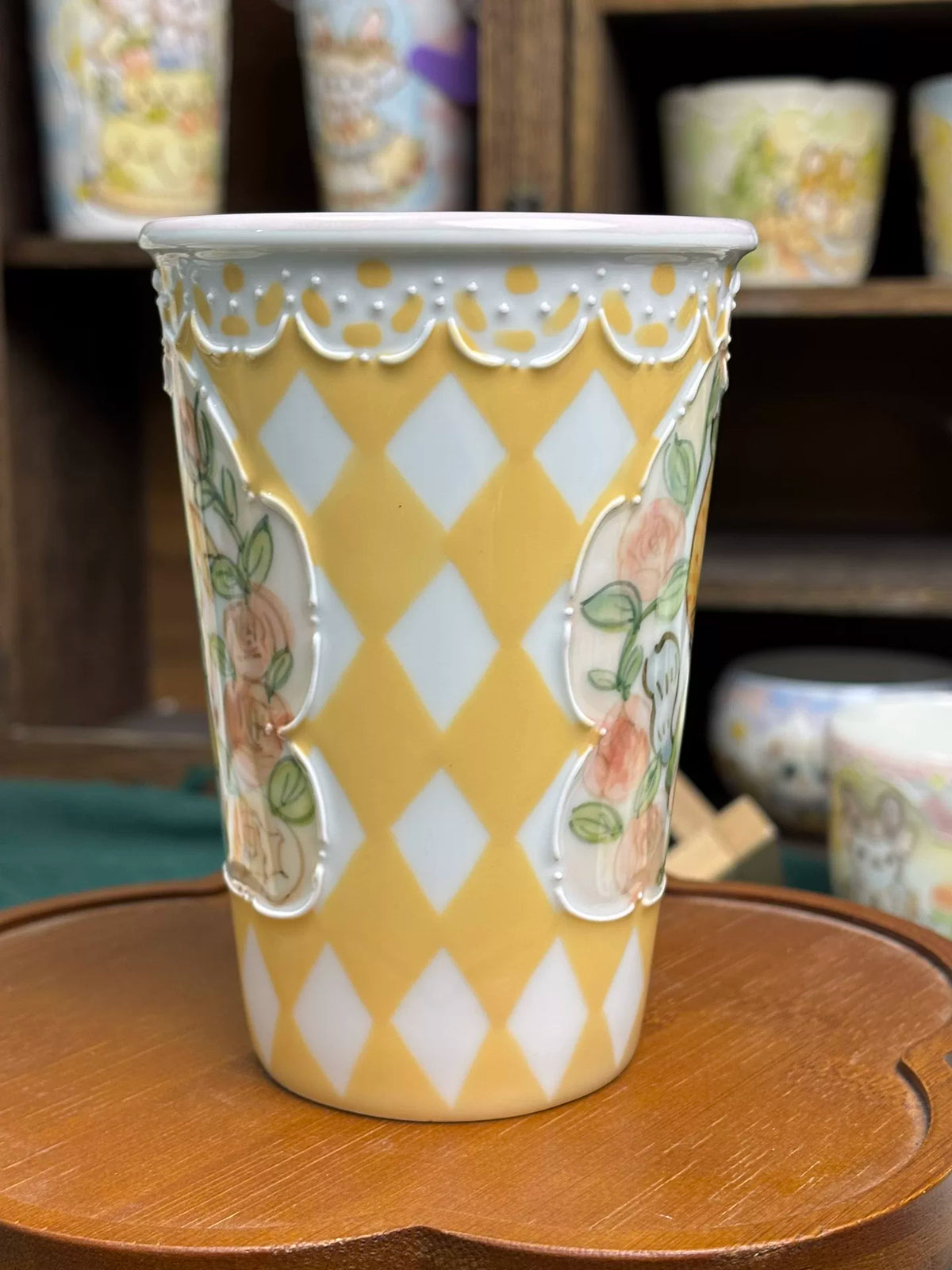 Tumbler in Ceramica Dipinto a Mano con Gatto Giallo
