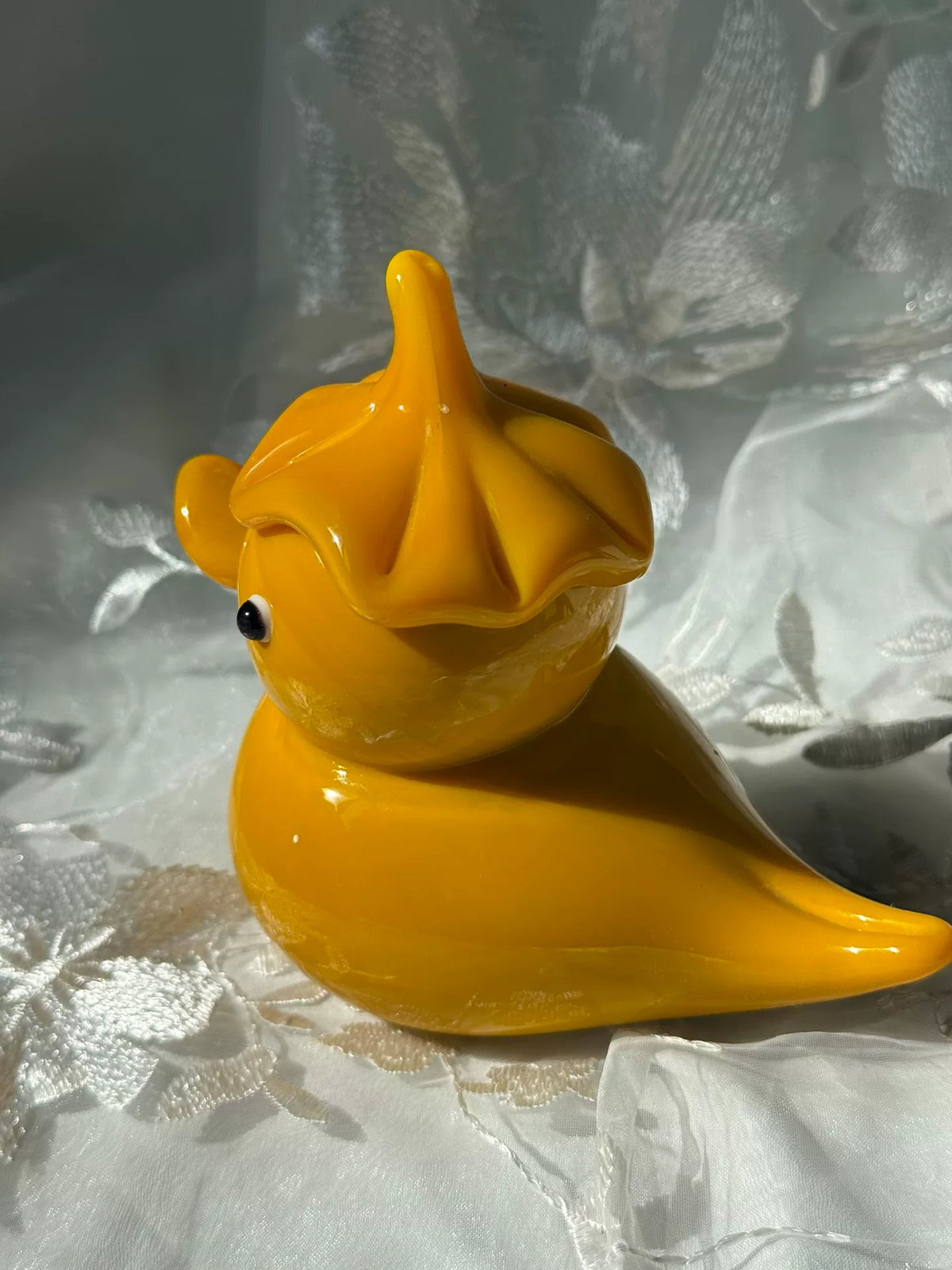 Estatueta de Pato em Vidro Amarelo Vintage