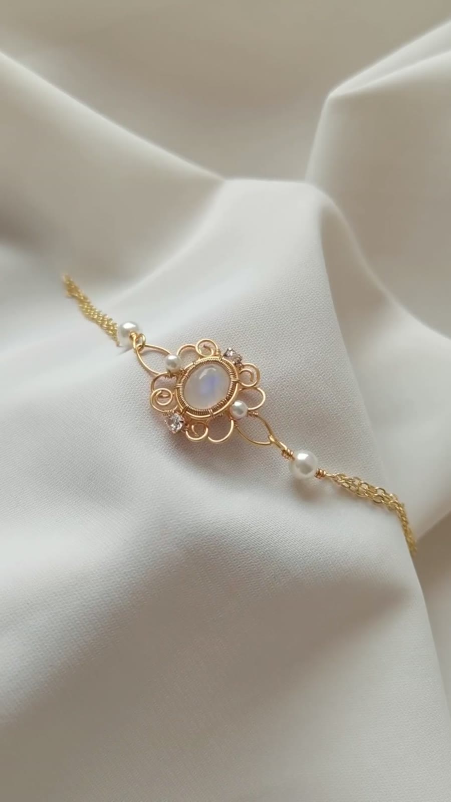 Pulseira Hanfu Ruyi com Pedra de Lua Natural