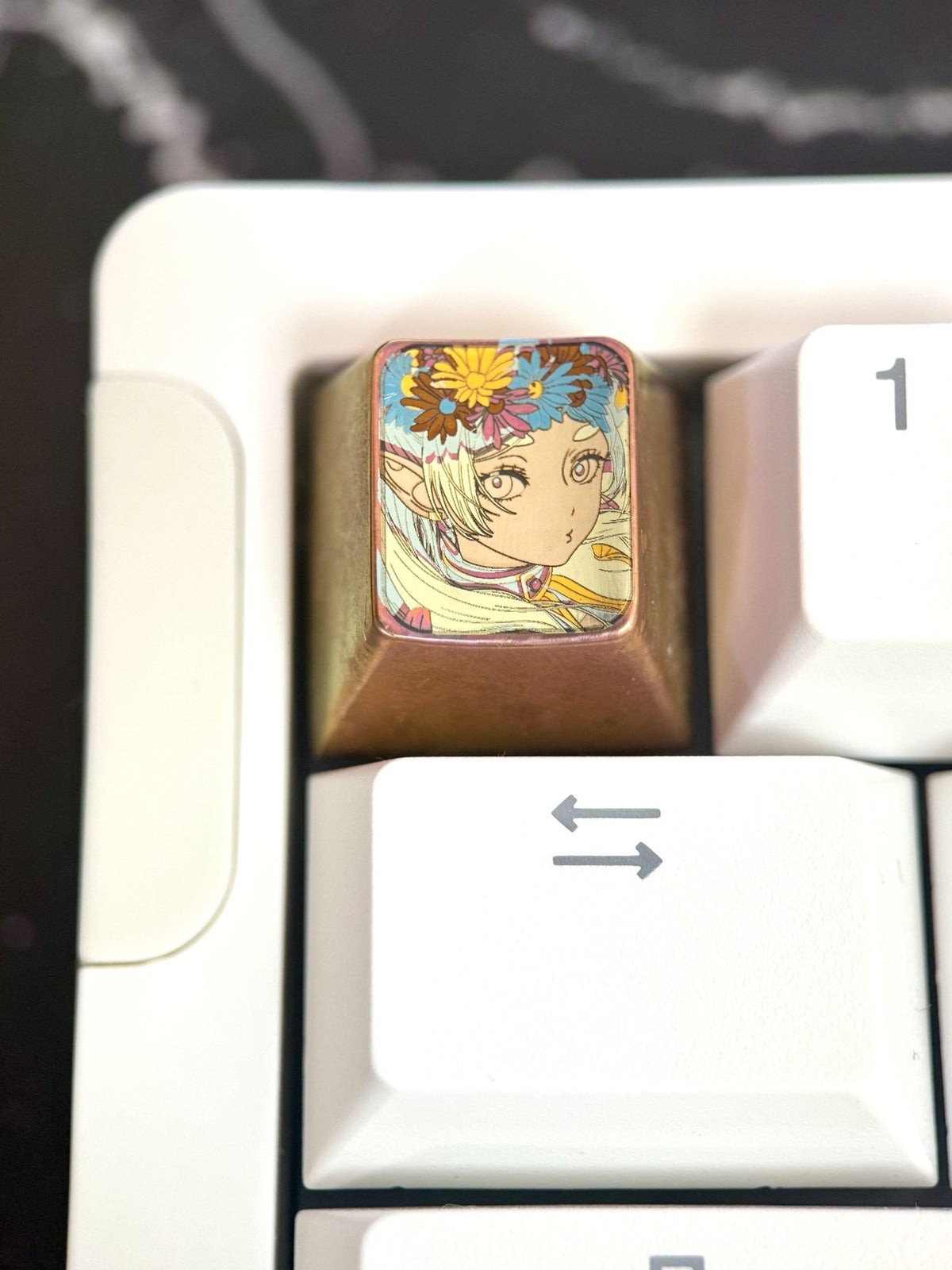 Titanium Alloy Frieren Flower Wreath Keycap